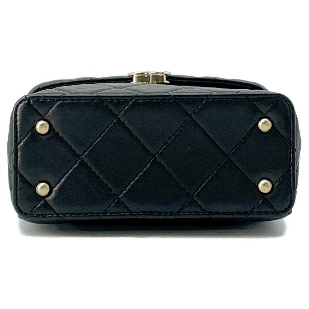 Chanel Matelasse Vanity ChainShoulder Lambskin Black Shoulder Bag