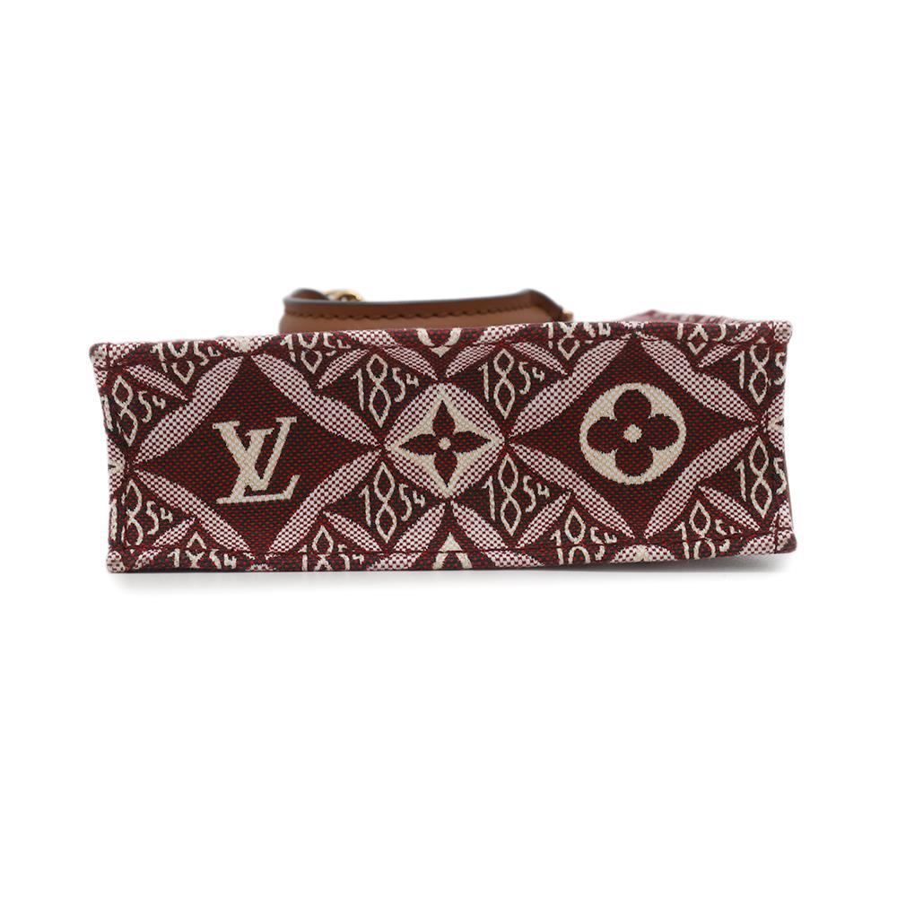 Louis Vuitton Petit Sac Plat BordeauxM69846 ・Jacquard Monogram Handbag
