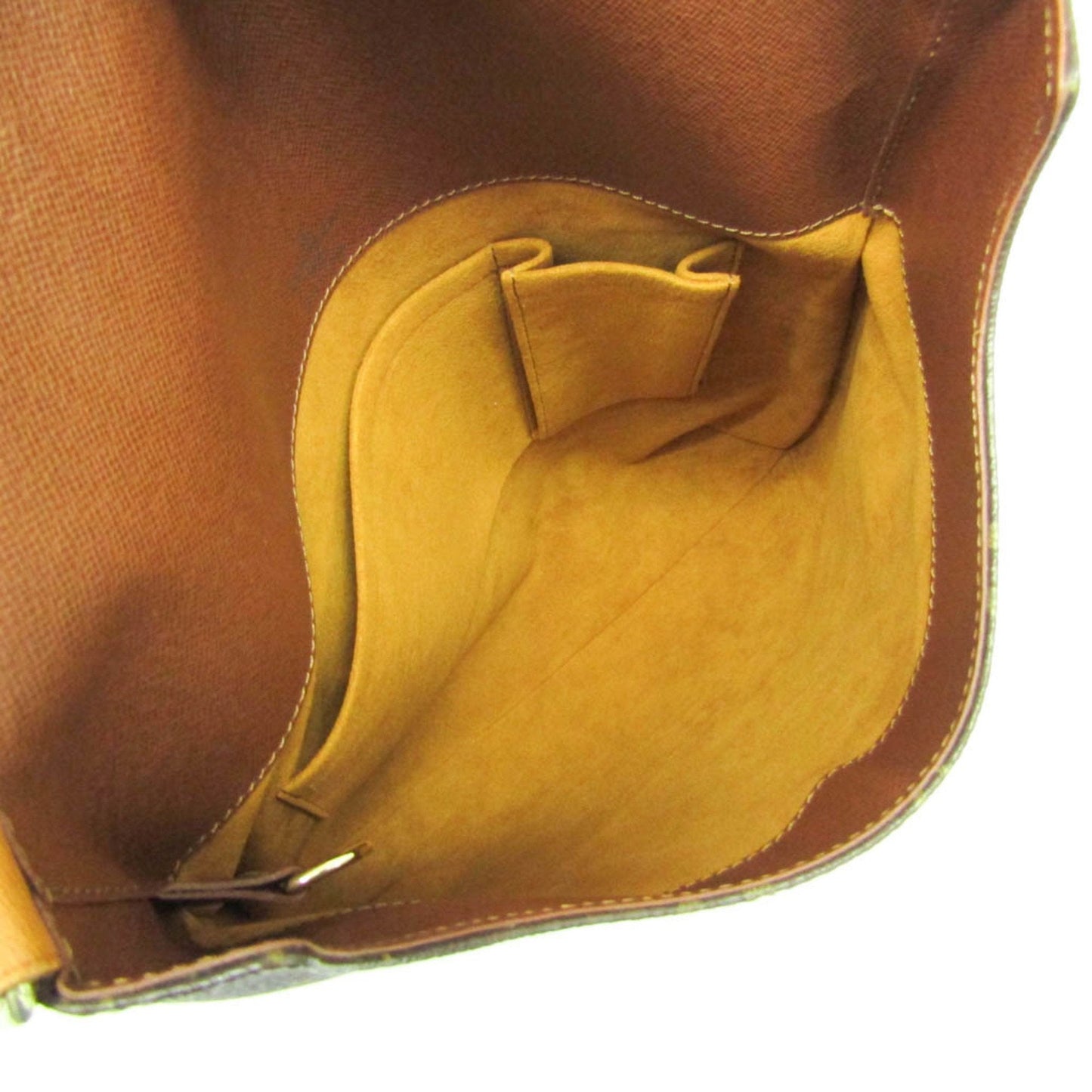 LOUIS VUITTON M tte Shoulder Bag