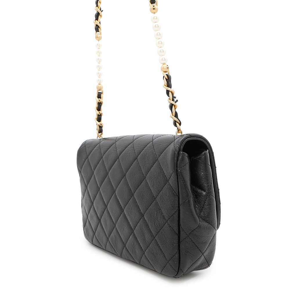 Chanel Matelasse PearlChainShoulder BlackAS3000 Shiny Calf Leather Shoulder Bag