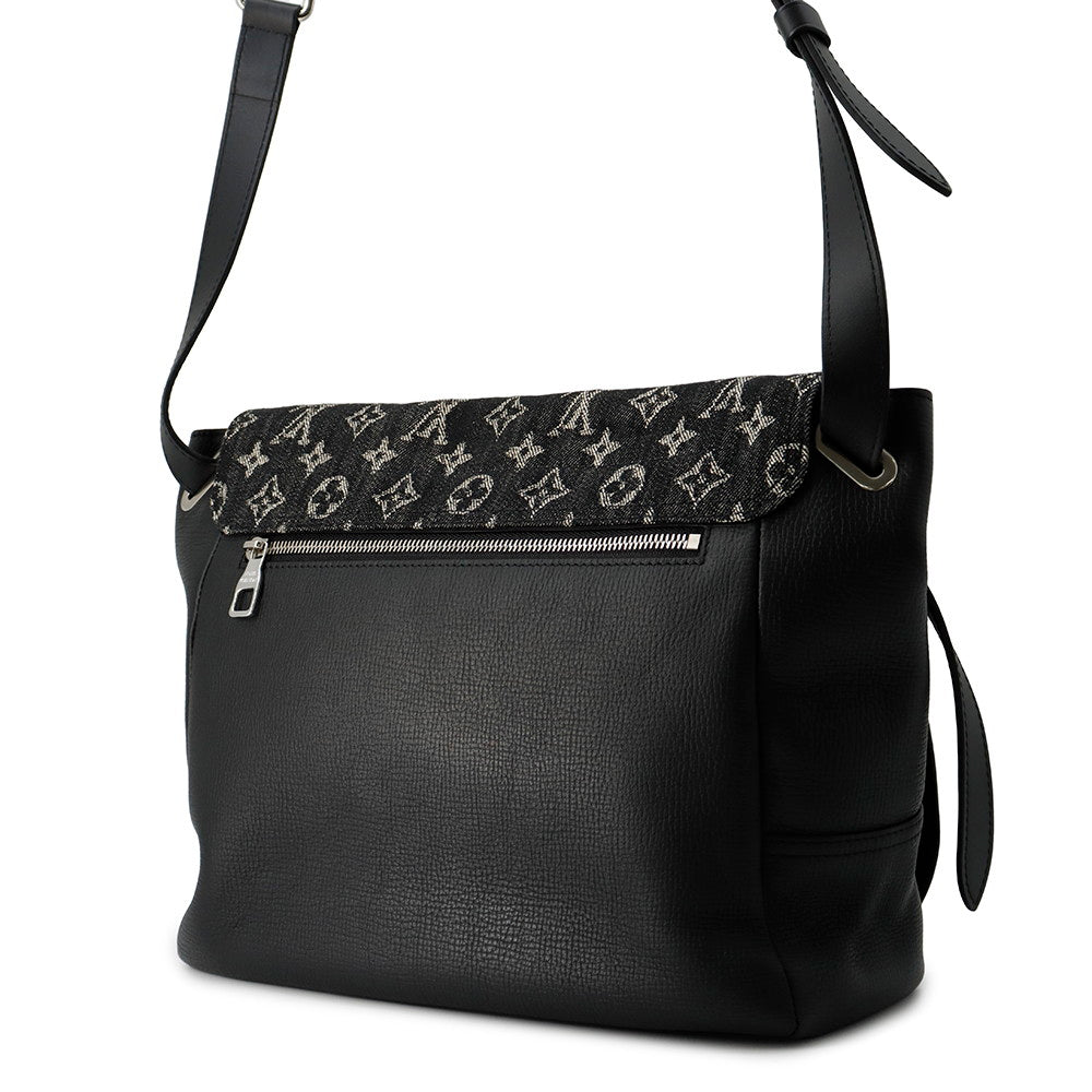 Louis Vuitton Busus Tokyo NoirM45971 Denim Monogram Taurillon Leather Handbag