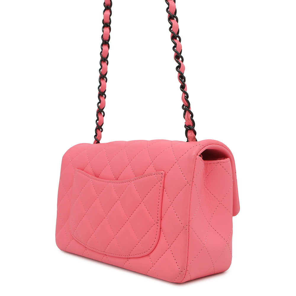 Chanel Matelasse Single Flap ChainShoulder PinkA69900 Lambskin Shoulder Bag
