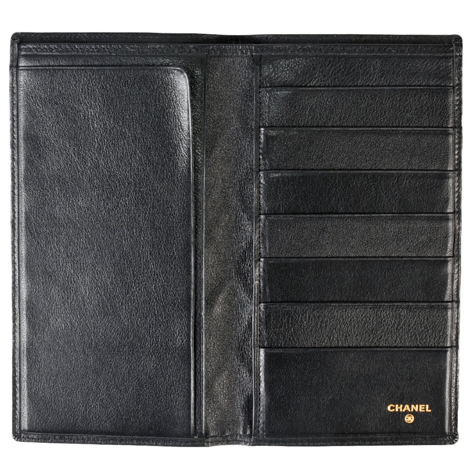 CHANEL Matelasse Wallet