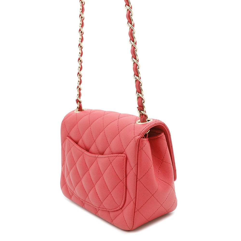 Chanel Matelasse ChainShoulder PinkA35200 Caviar Leather Shoulder Bag
