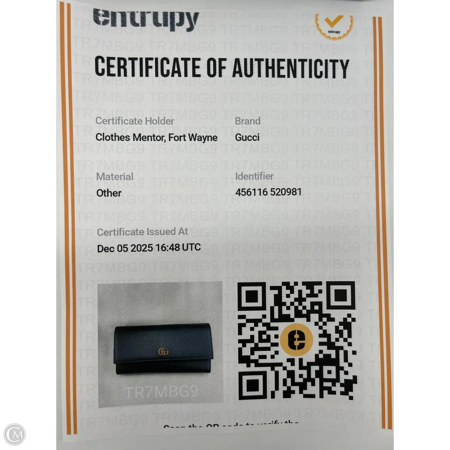 Wallet Luxury Designer By Gucci, Size: Medium