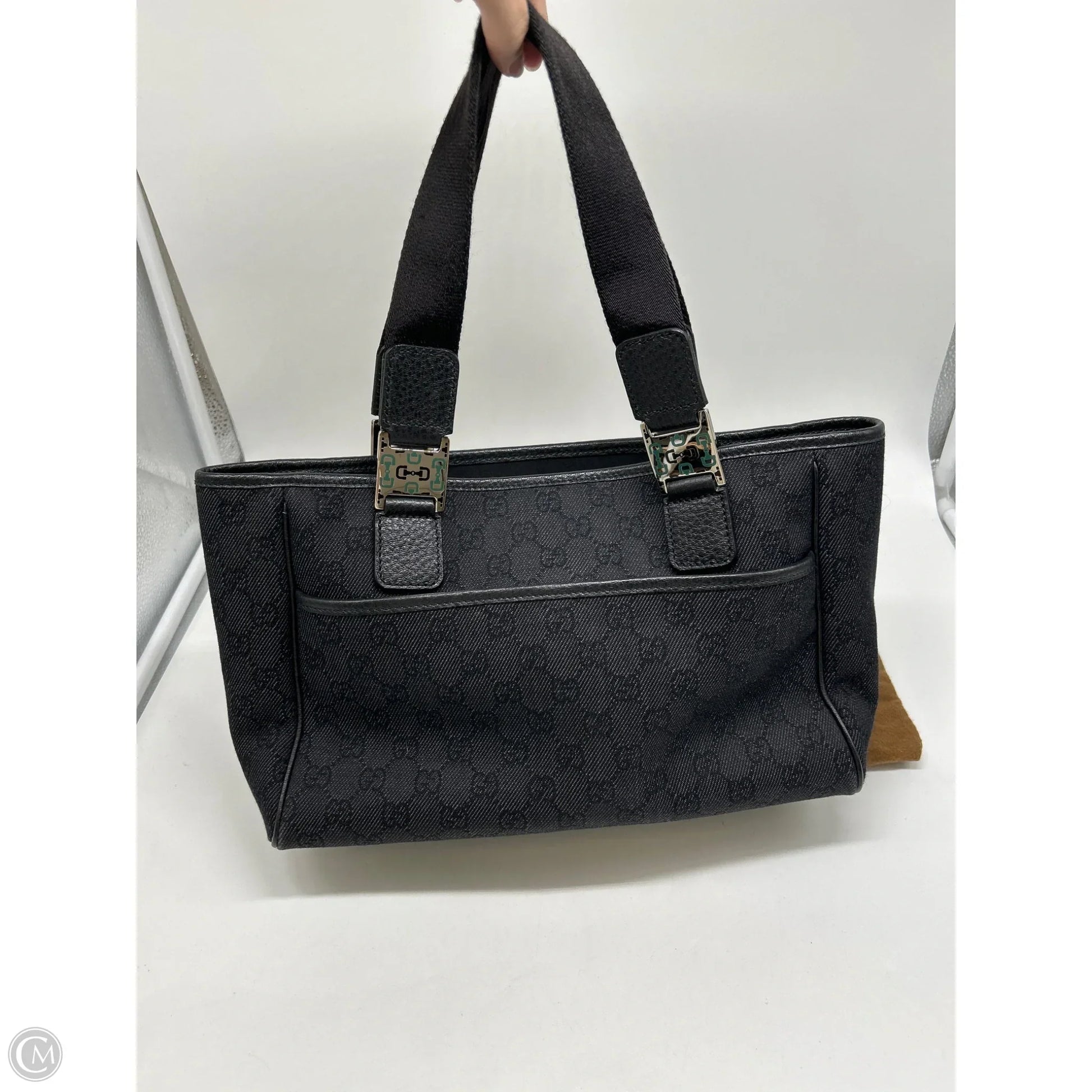 Handbag Luxury Designer By Gucci, Size: Medium