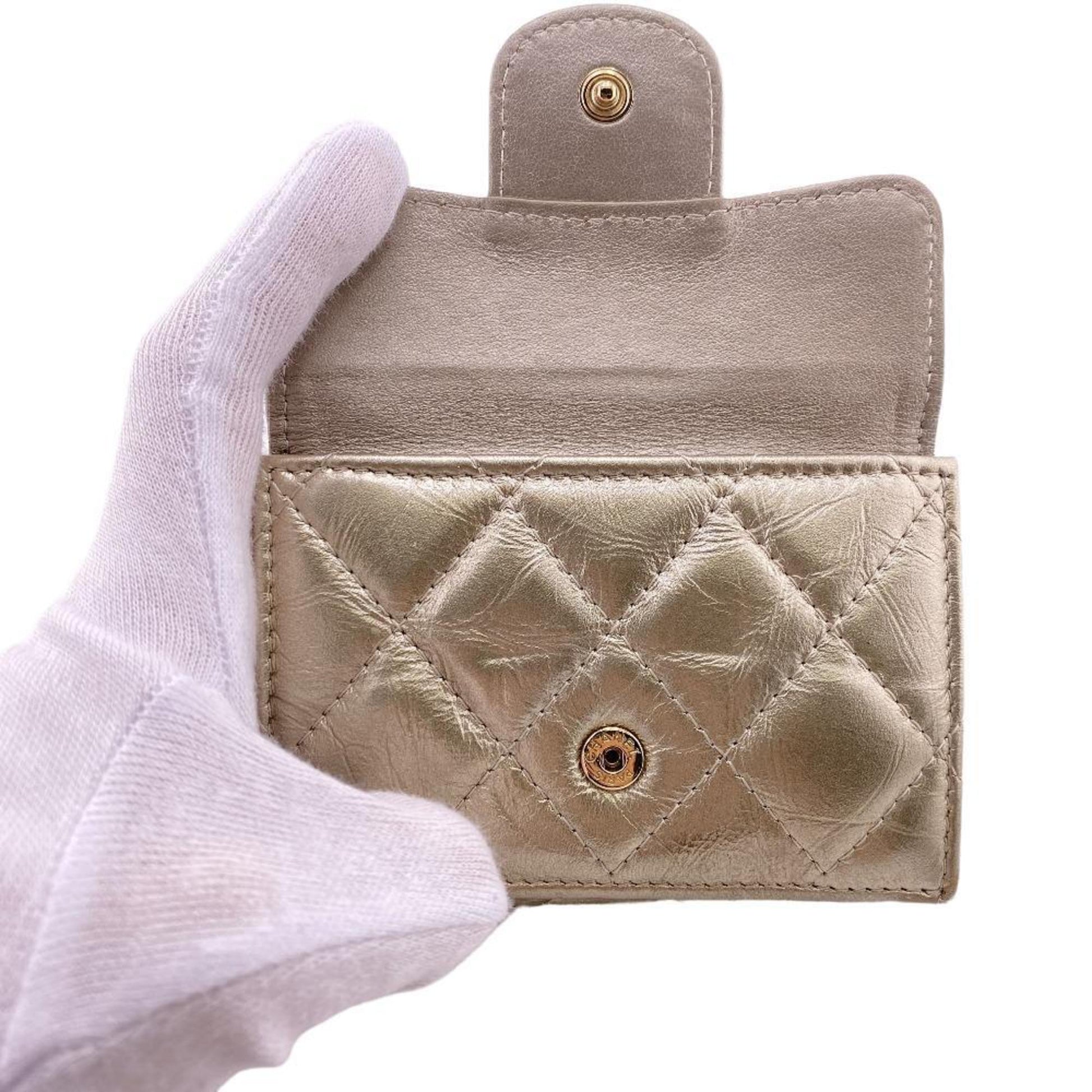 CHANEL Matelasse Wallet