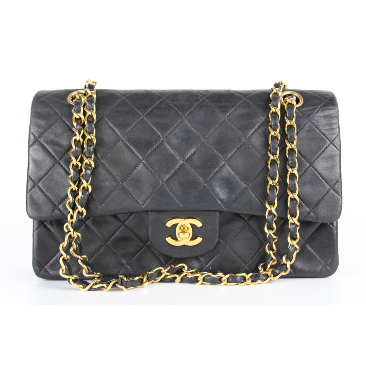 Chanel timeless/classique black leather handbag