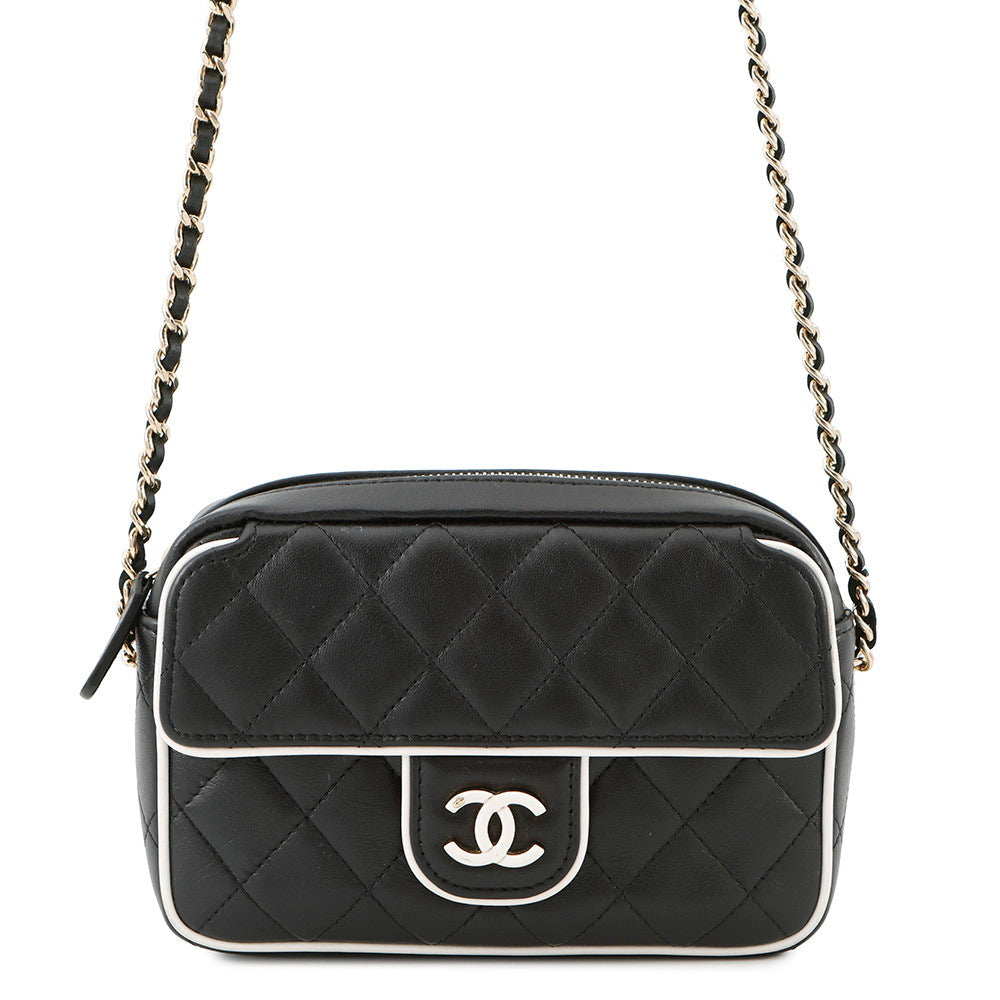 Chanel Matelasse ChainClutch WhiteAP4516 Lambskin Black Clutch Bag