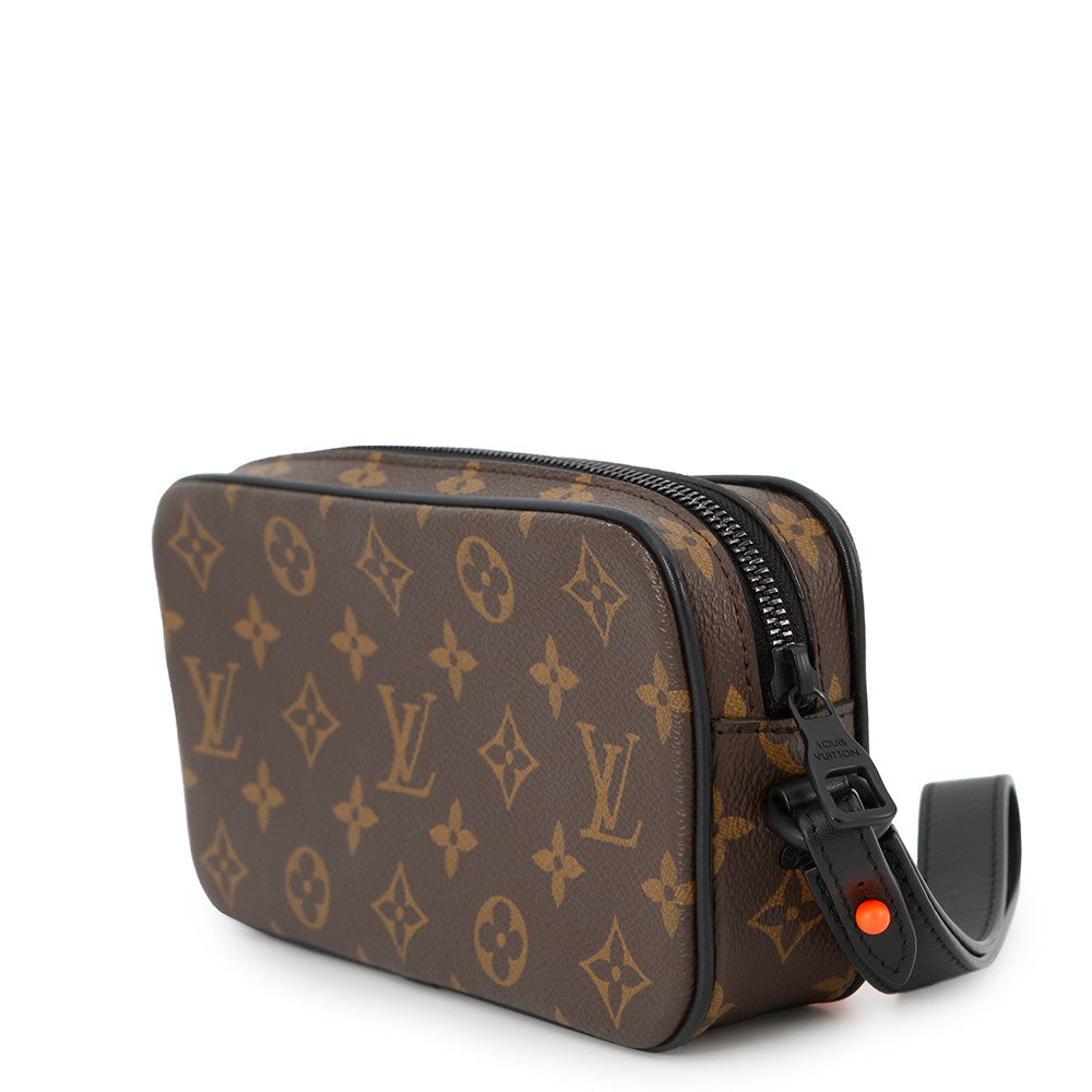 Louis Vuitton Pochette Volga NoirM44458 Solar Powered Monogram Clutch Bag