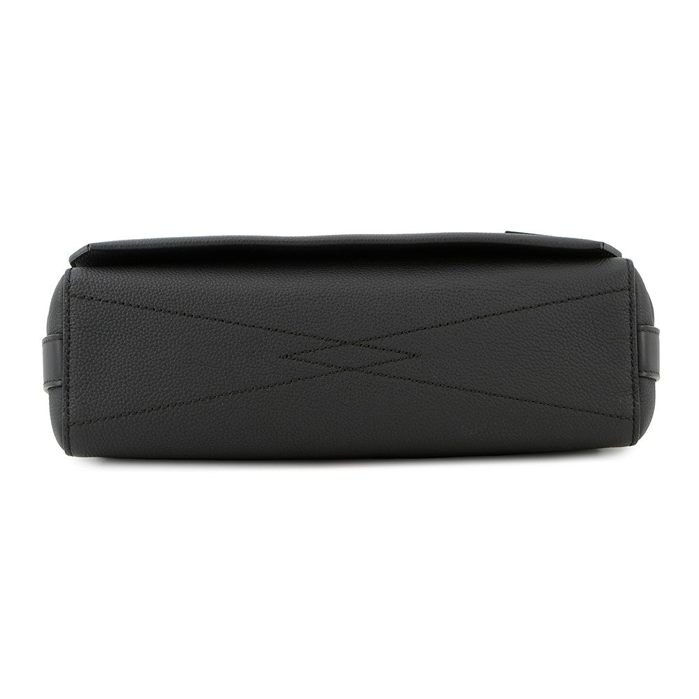Louis Vuitton takeoff messenger NoirM57080 Grain Leather Crossbody Bag