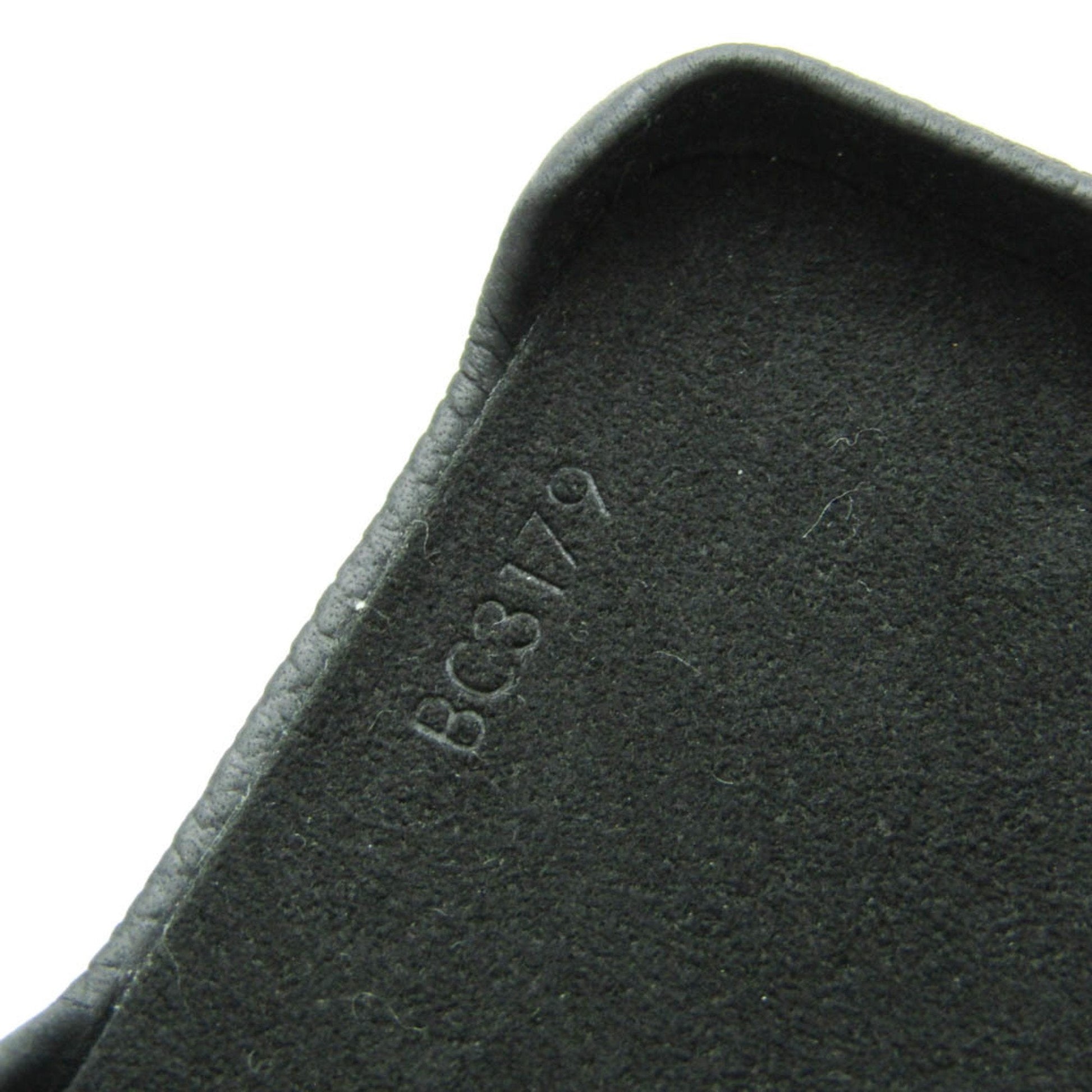 Louis Vuitton Etui Iphone Fashion Accessory