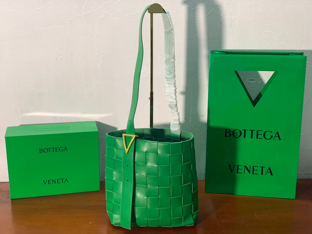 Top Quality Shoulder Bag Nappa For Women Green