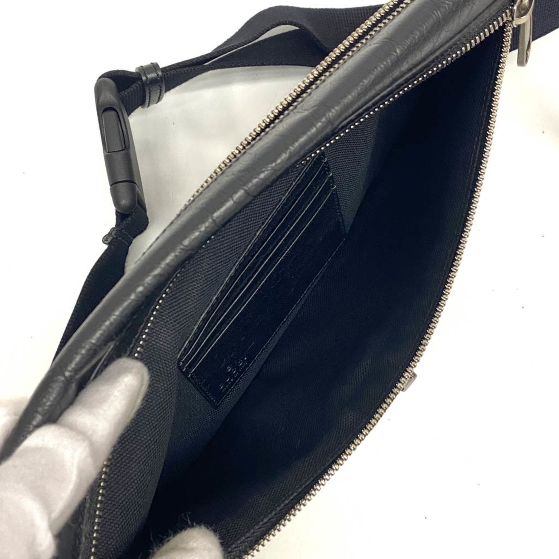 Gucci Interlocking Shoulder Bag G 97