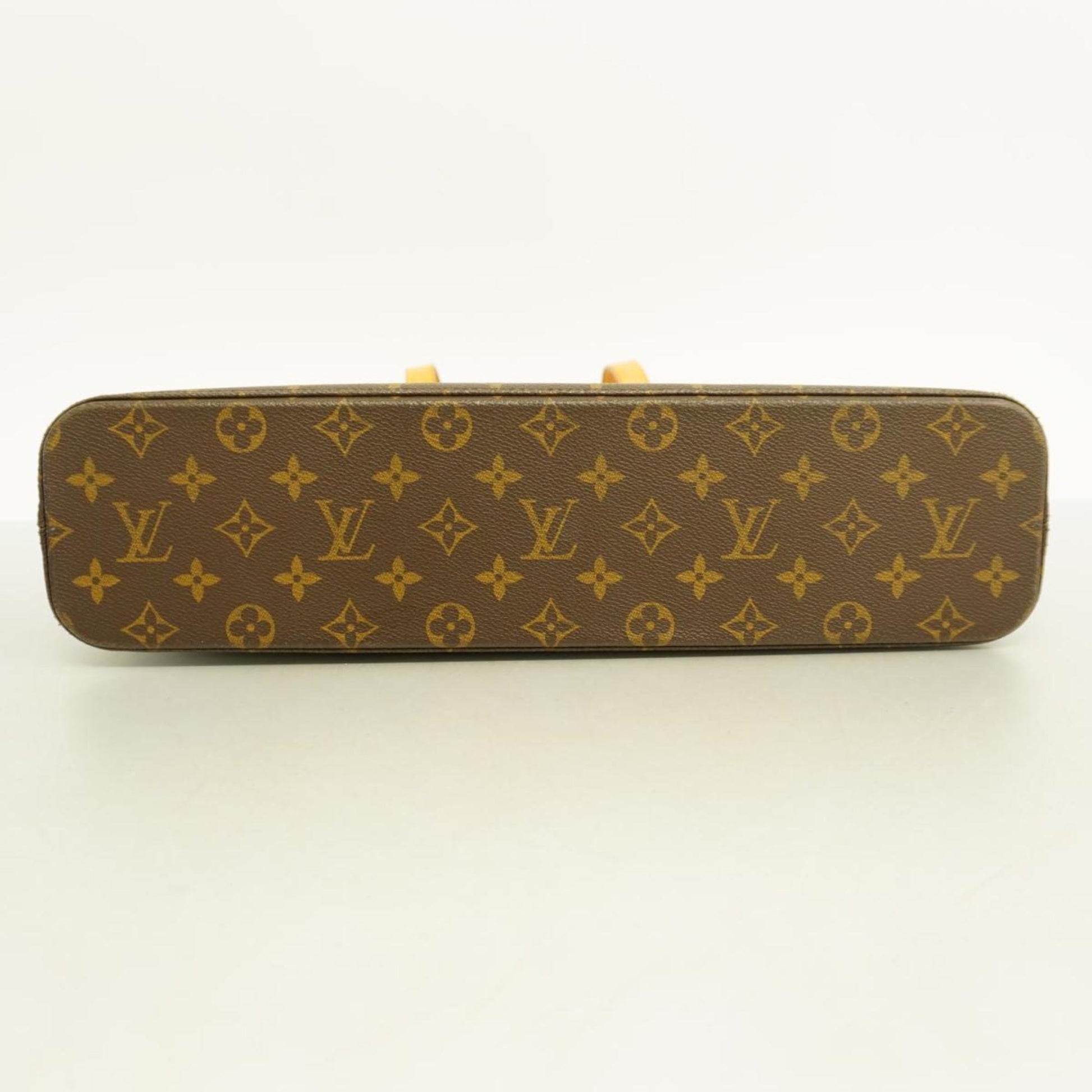 LOUIS VUITTON Luco Tote