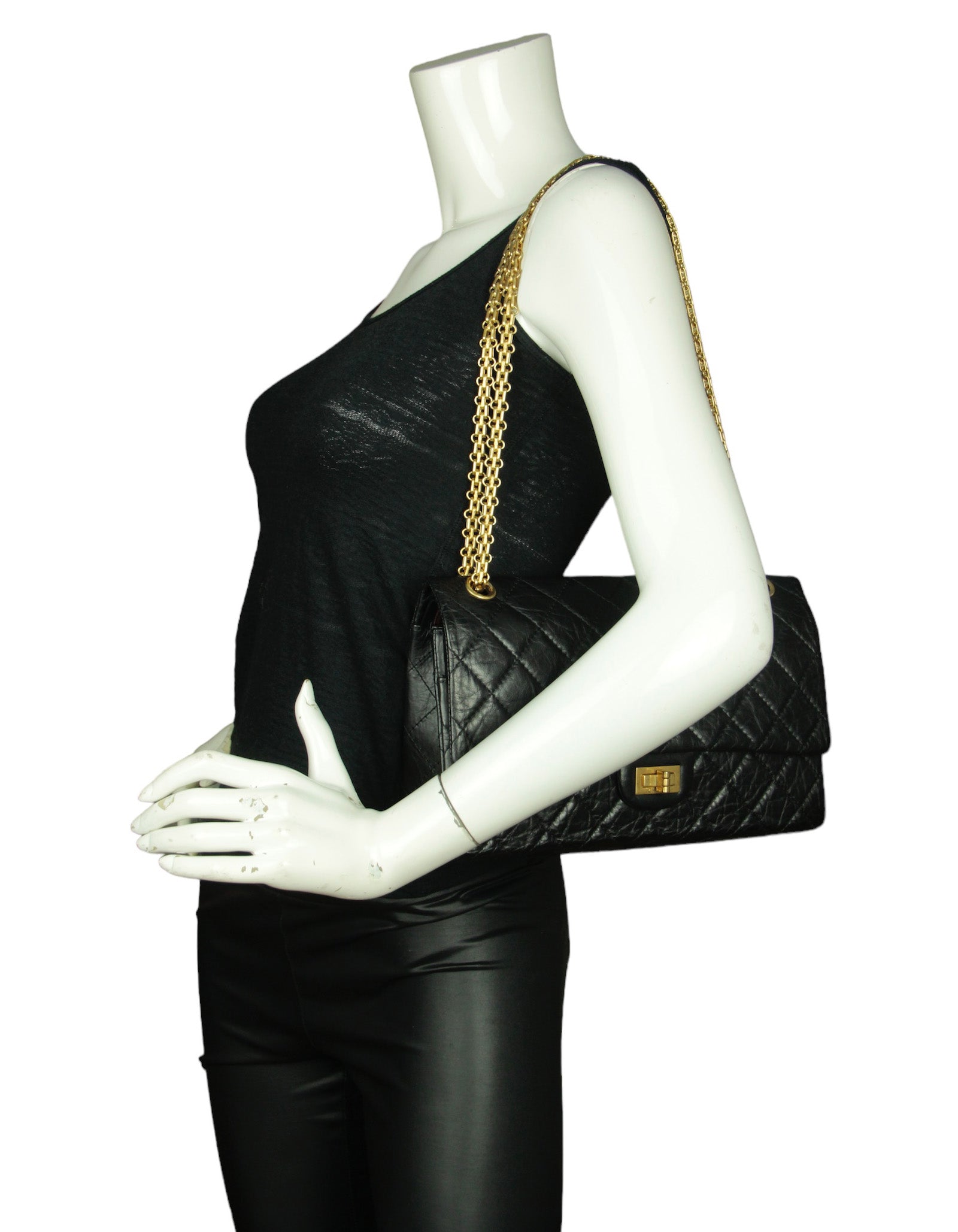 5CHANEL Black Calfskin Quilted 2.55 Reissue 226 Flap Bag 100