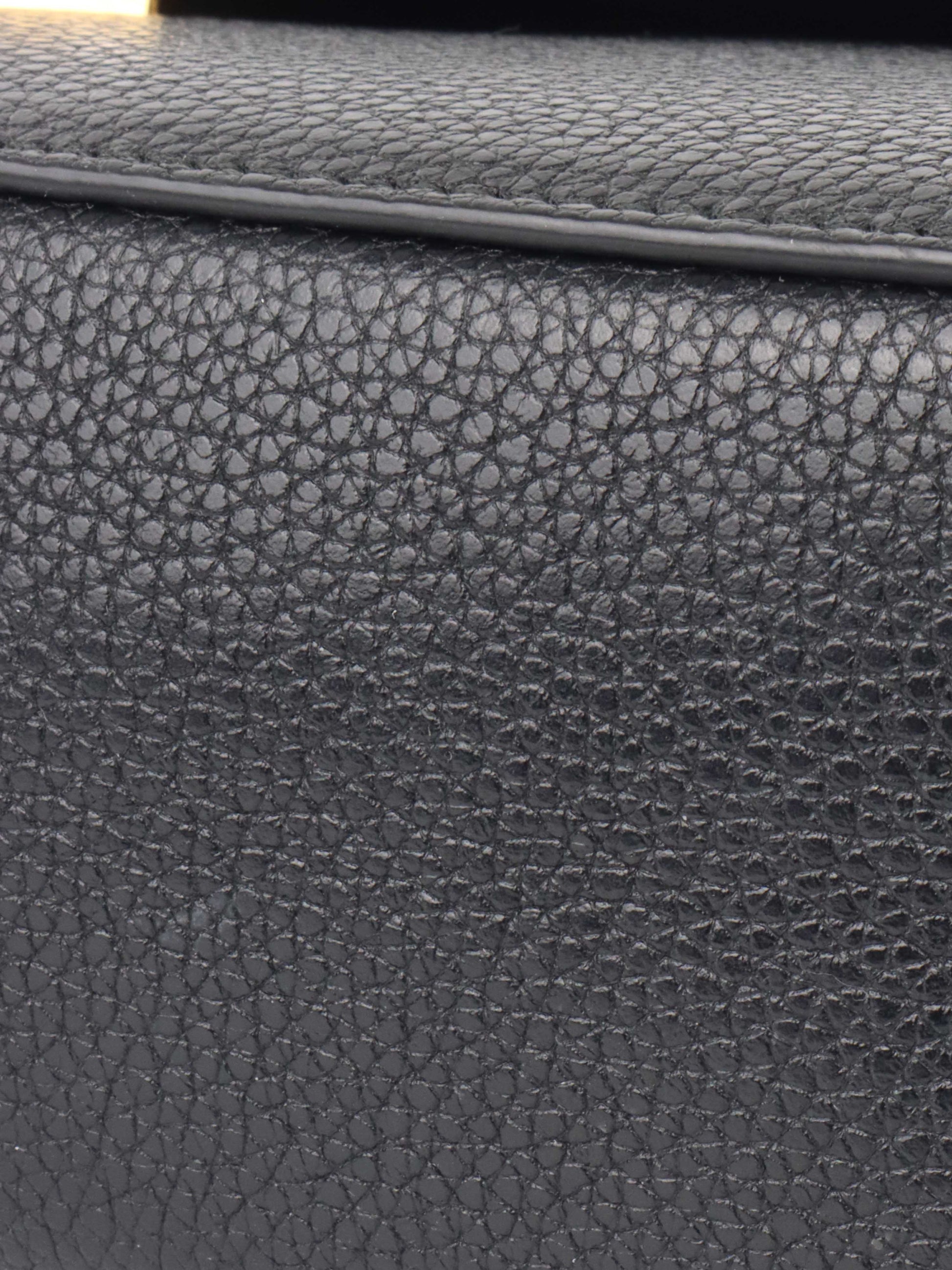 Gucci Zumi Black Shoulder Bag.