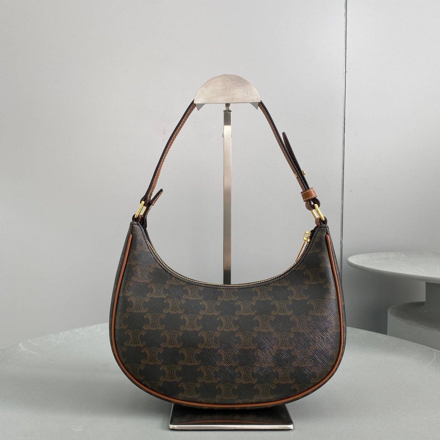 Top Quality Ava Bag In Triomphe For Canvas Brown Travel Bag