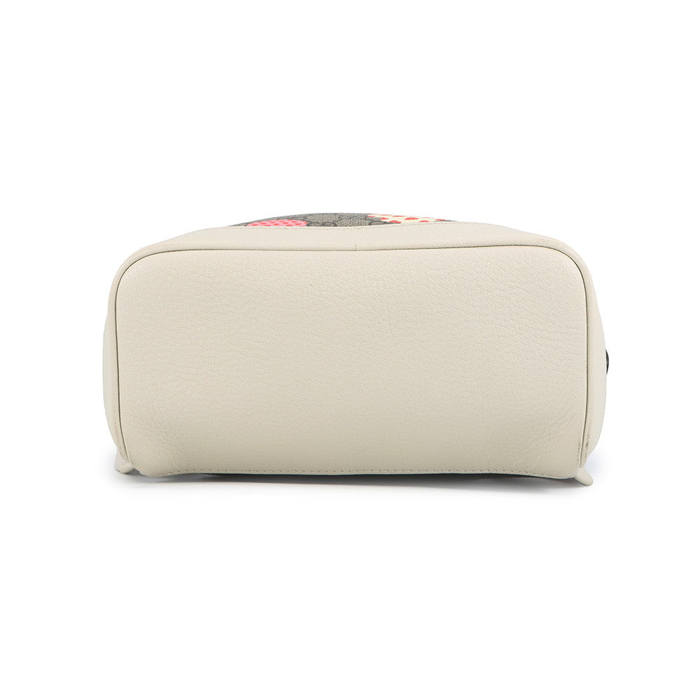 GUCCI GG Supreme Backpack Apple Beige/Ivory552884 GG Supreme Leather