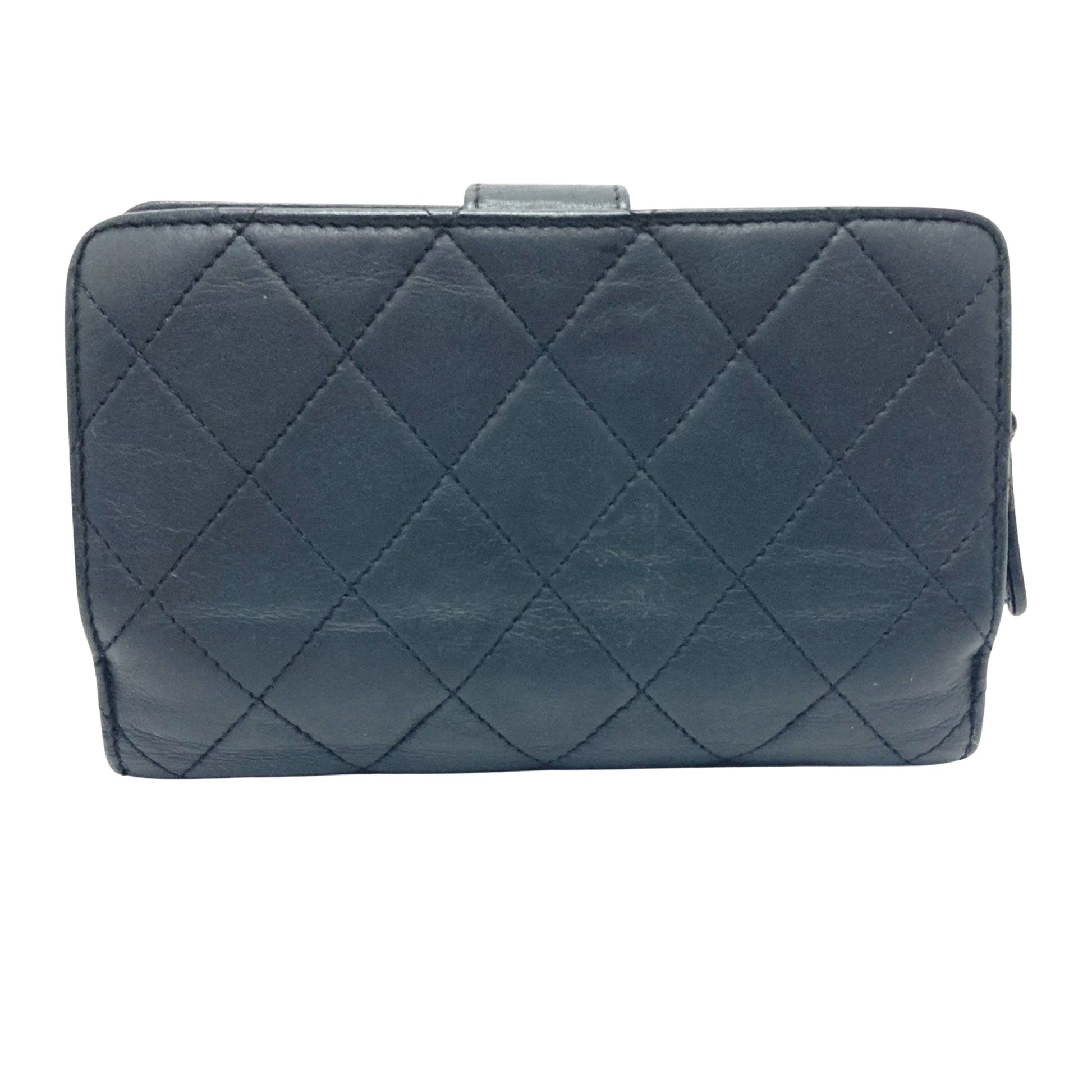 CHANEL Matelasse Wallet