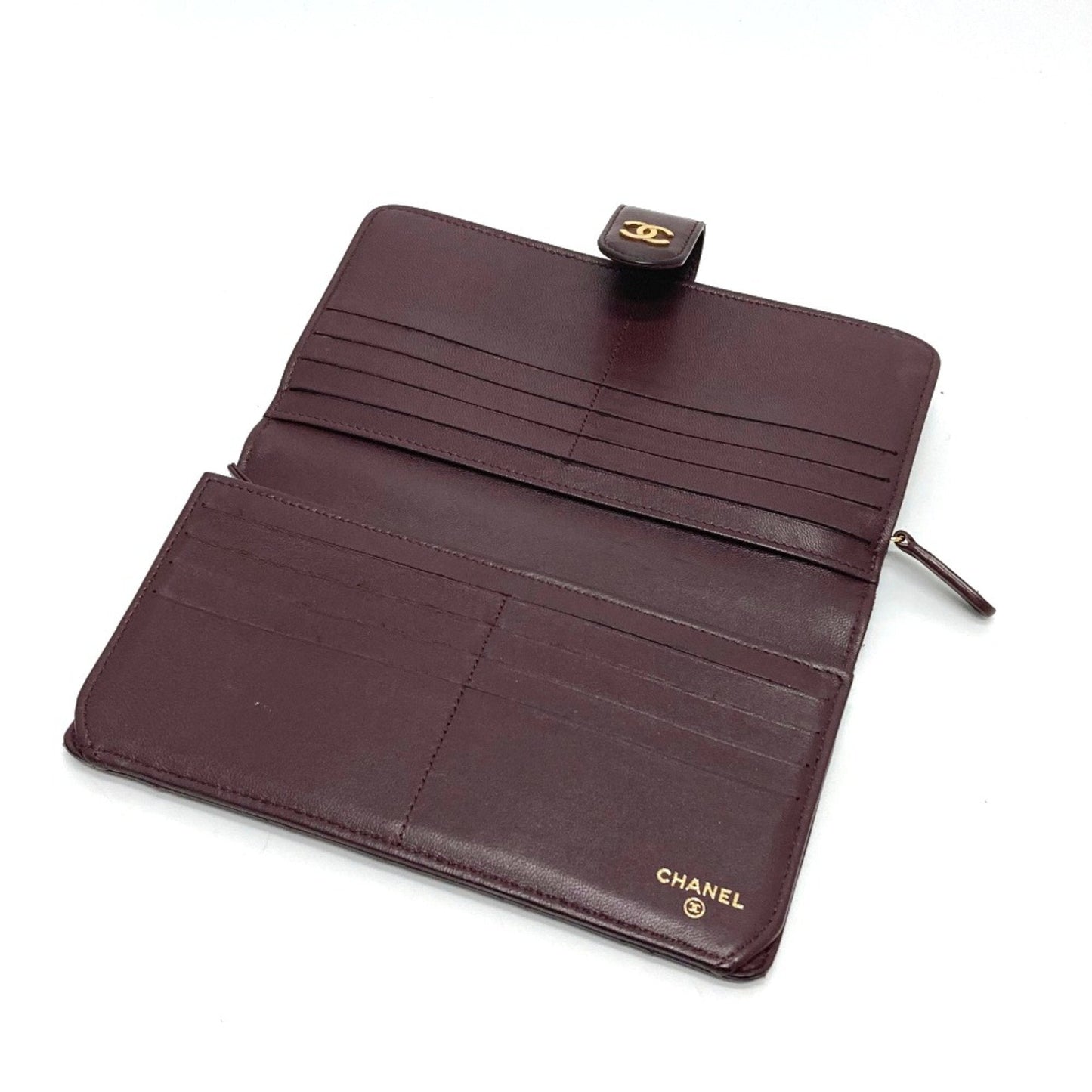 CHANEL Matelasse Wallet