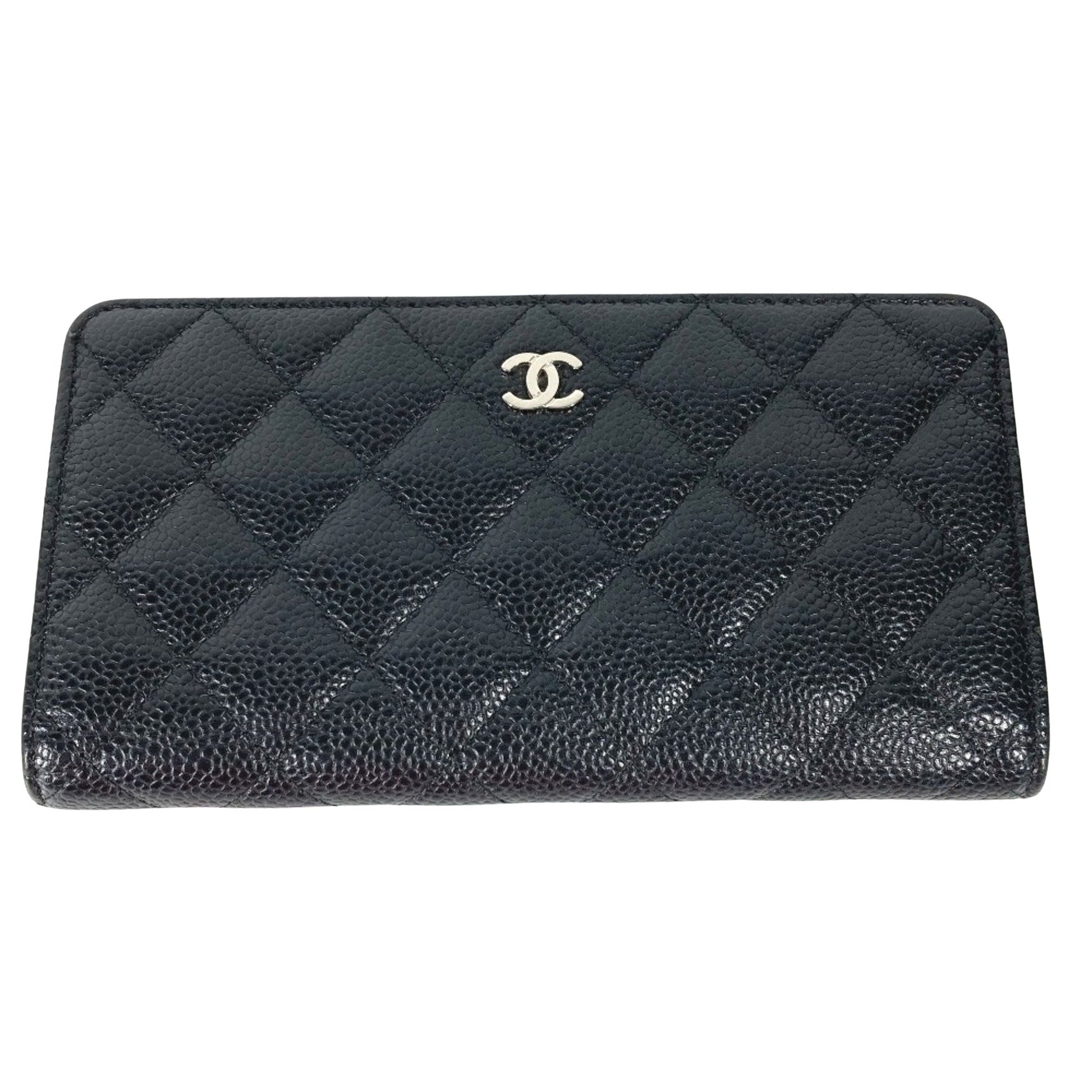 CHANEL Matelasse Wallet