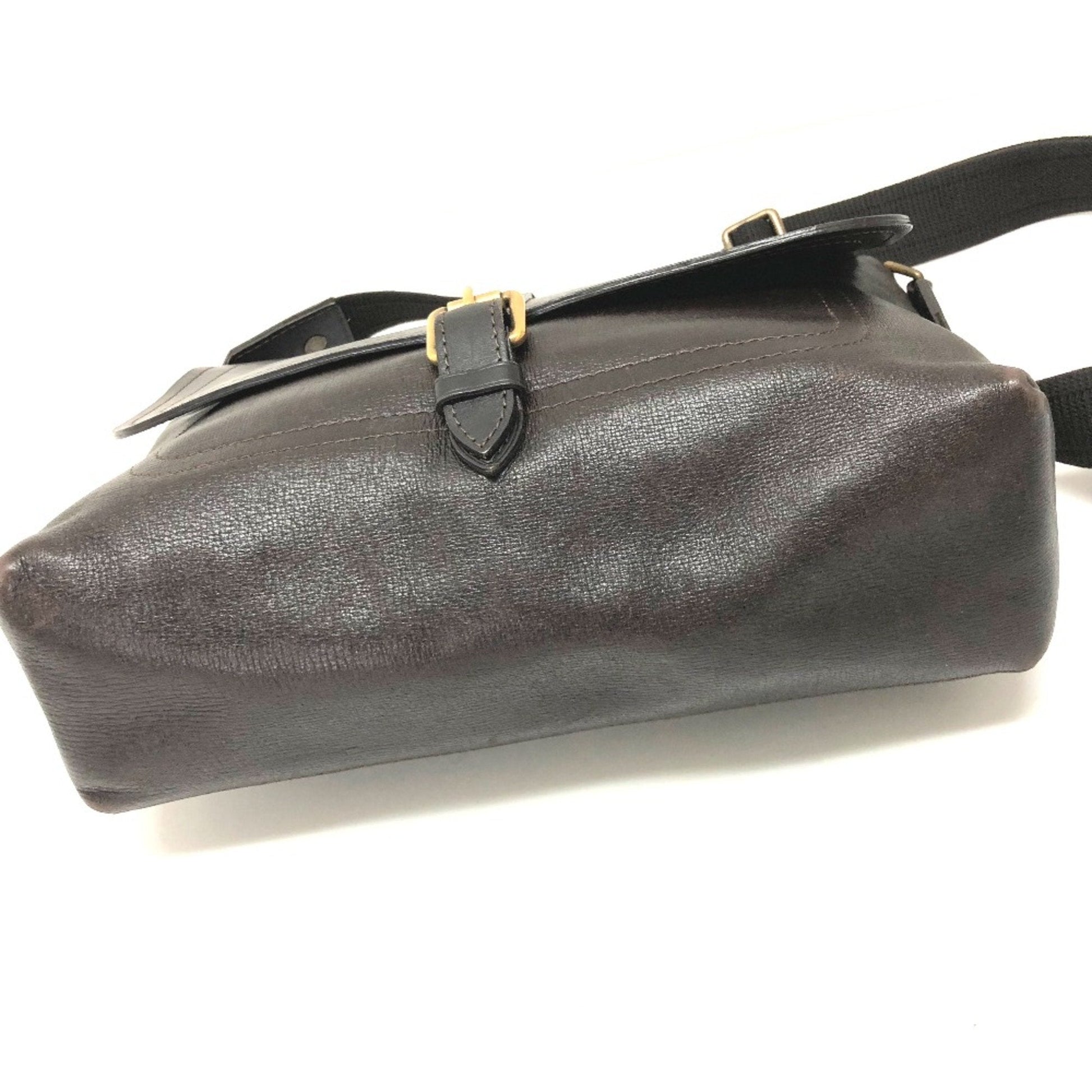 LOUIS VUITTON Utah Shoulder Bag