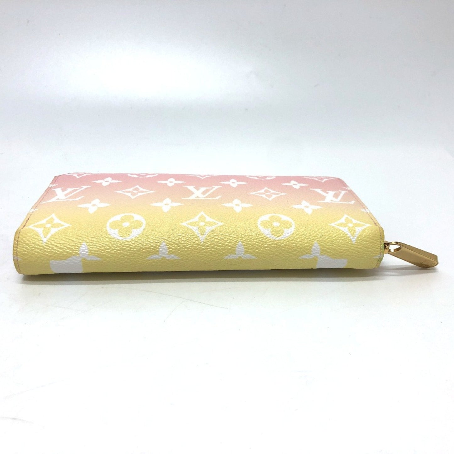 Louis Vuitton Zippy wallet Style 24