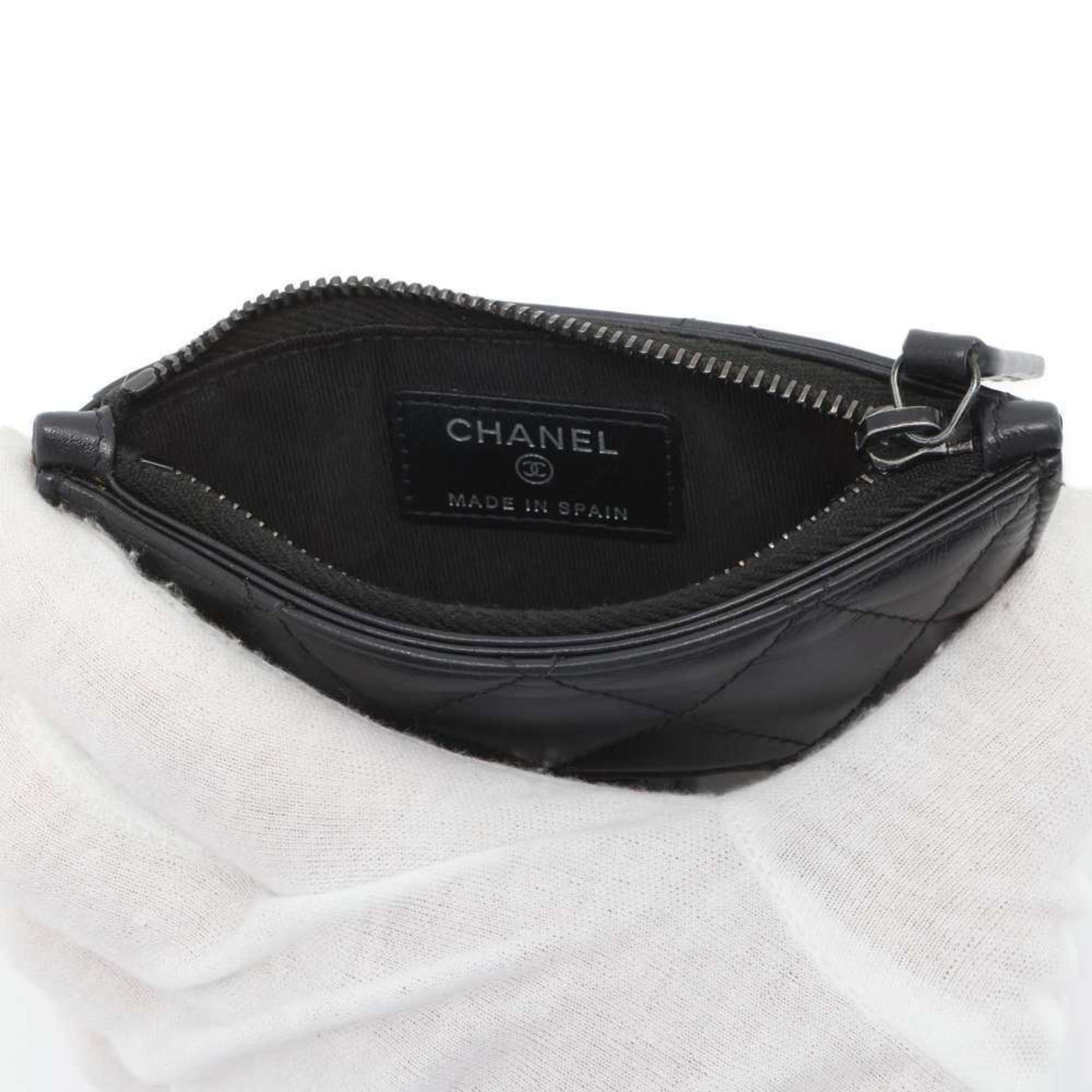 CHANEL Matelasse Wallet