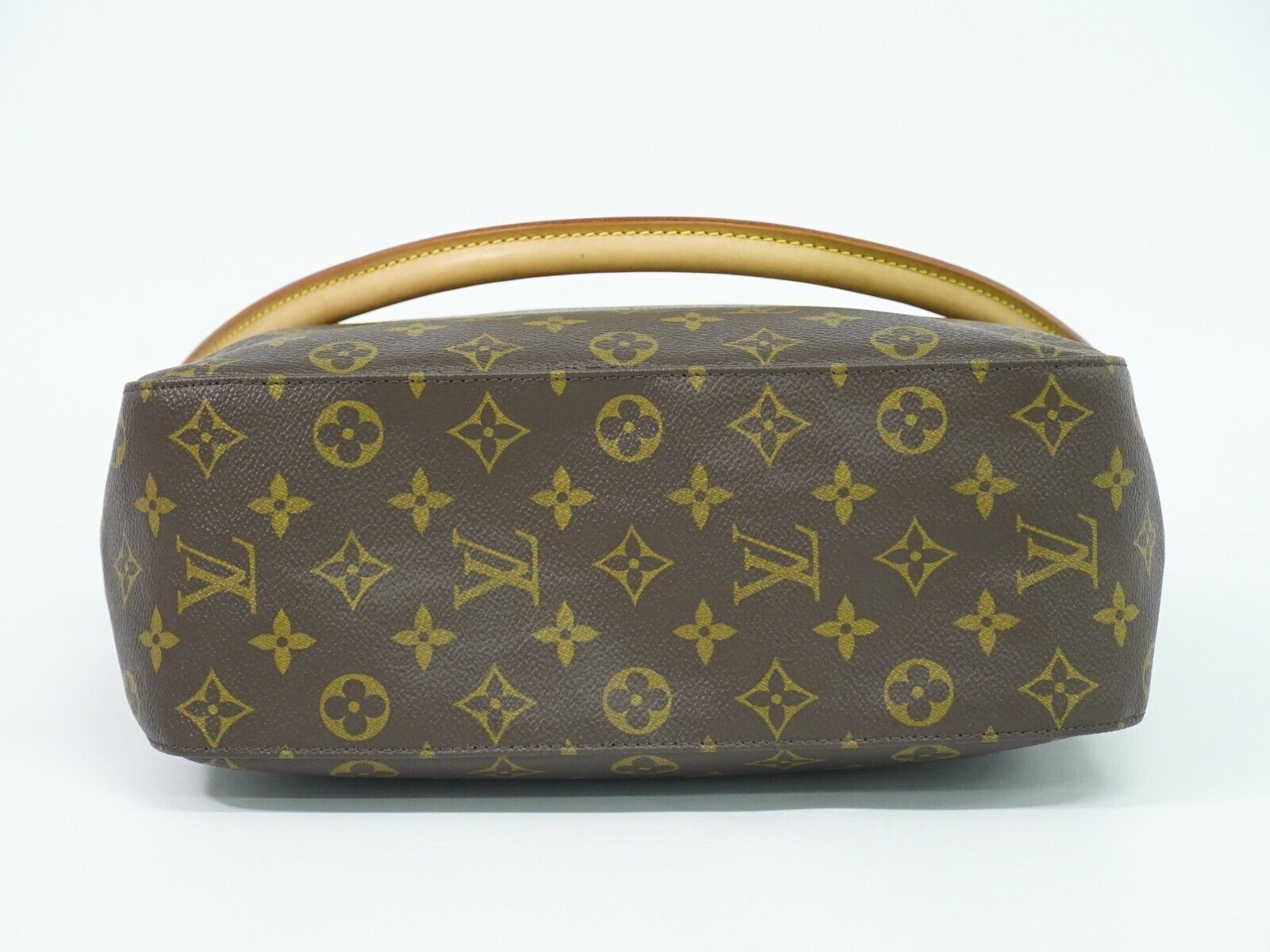 LOUIS VUITTON Looping GM Shoulder Bag