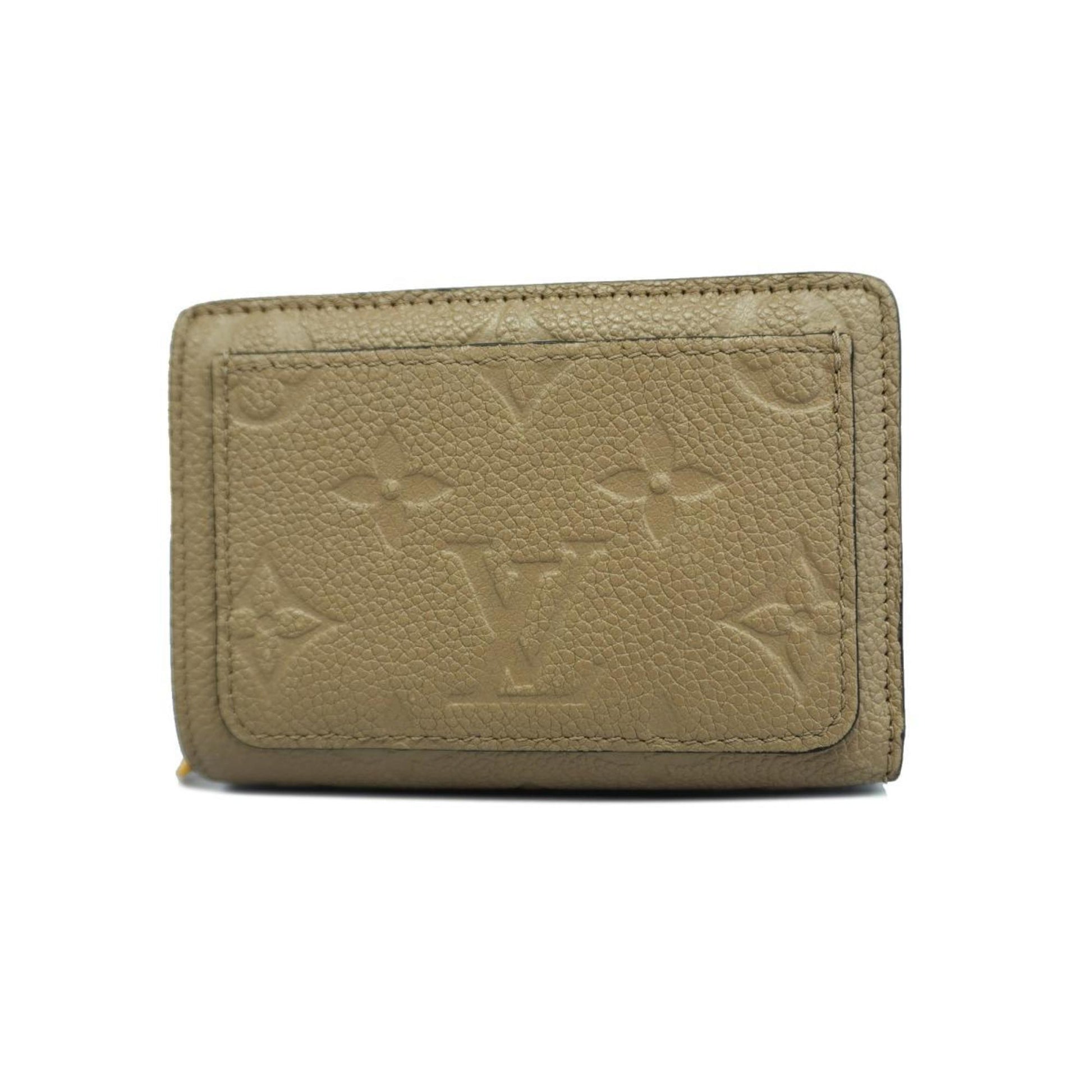 Louis Vuitton Clea Wallet