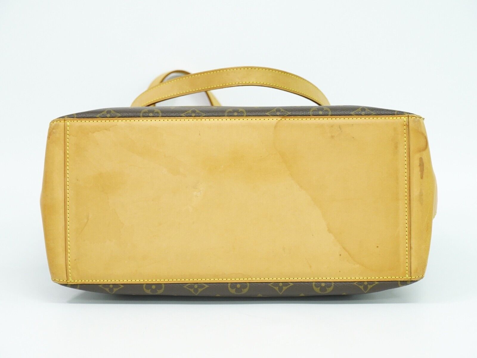 LOUIS VUITTON Mezzo Handbag