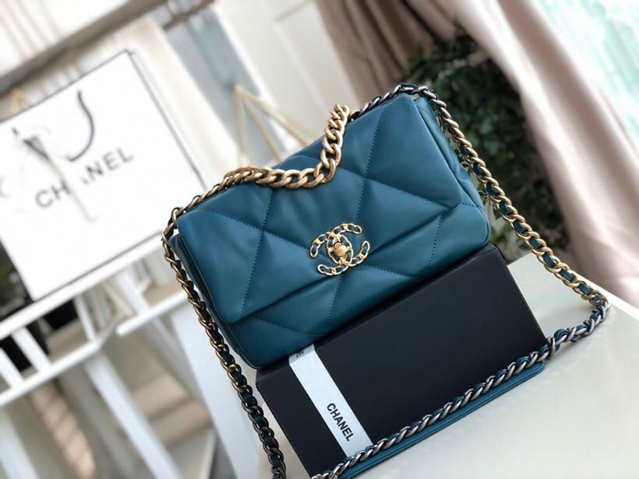 CHL 19 Teal , ’s Crossbody Bag
