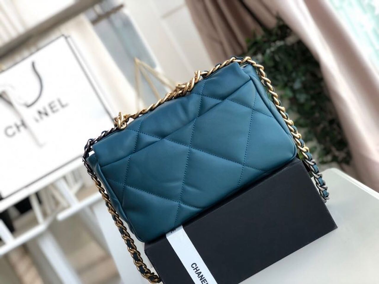 CHL 19 Teal , ’s Crossbody Bag