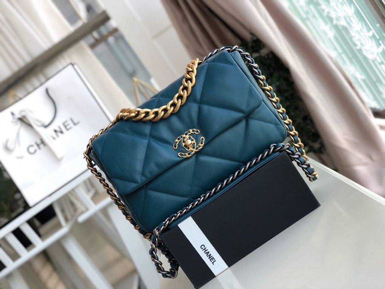 CHL 19 Teal , ’s Large Crossbody Bag