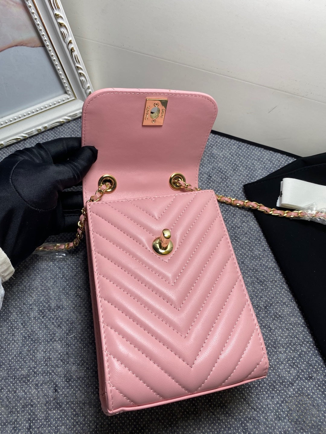 CHL Chevron Trendy CHL Phone Handbag 6