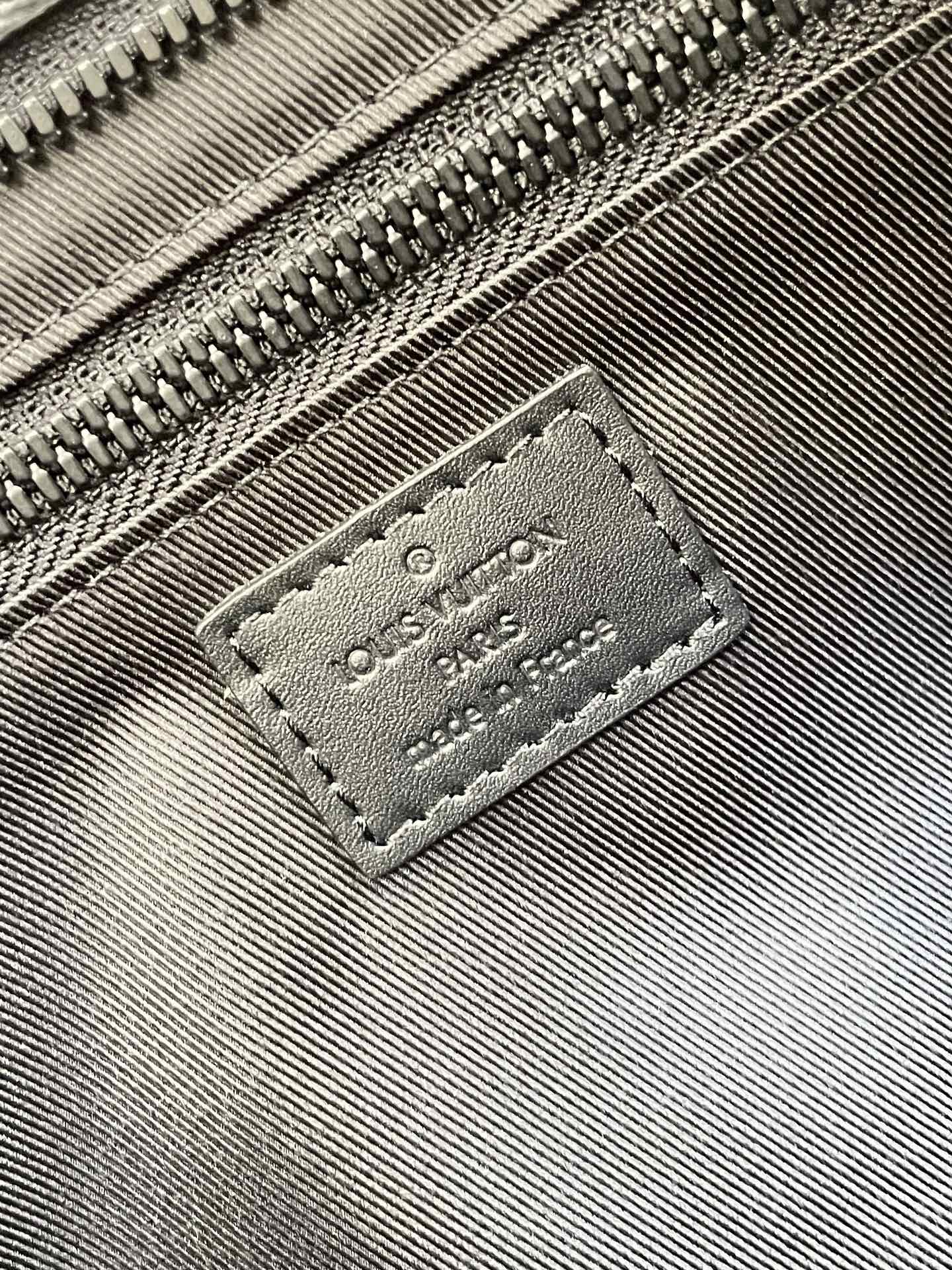 Top Quality Sac Plat Horizontal Zippe Eclipse Monogram Crossbody Bag