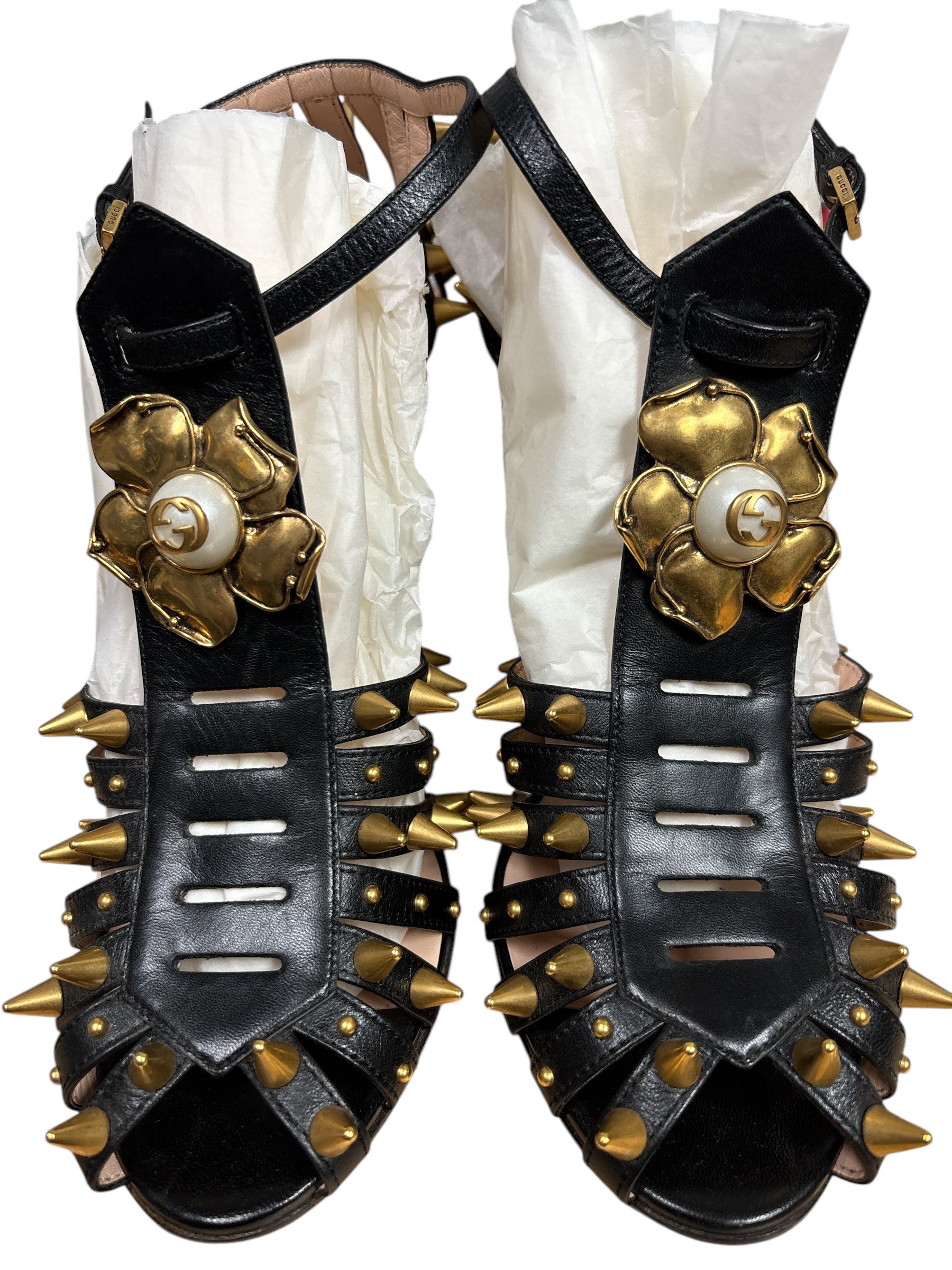 Sandals Luxury Designer By Gucci In Black & Gold, Size: 10