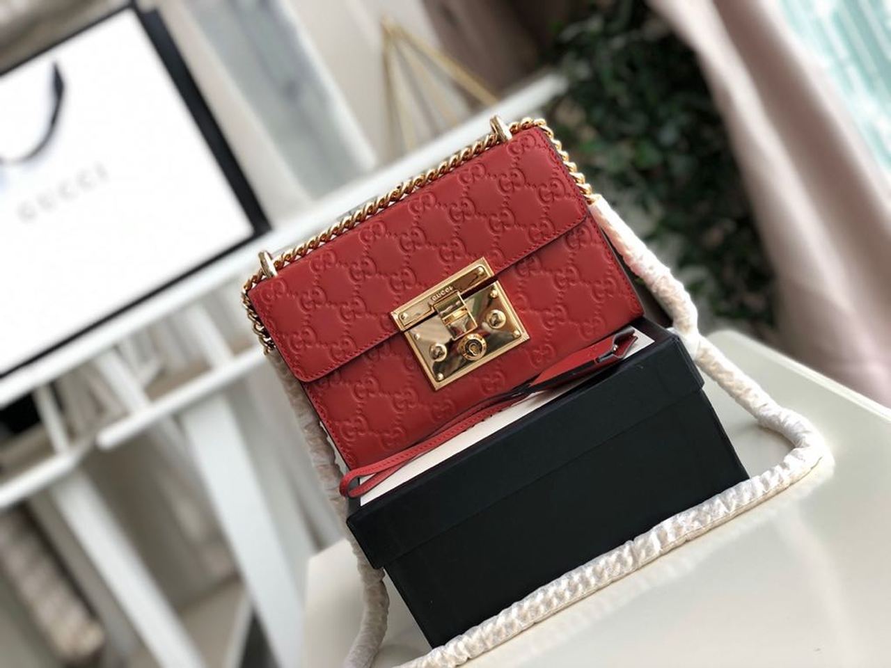 gg Padlock gg Signature ggssima Red Small Shoulder Bag