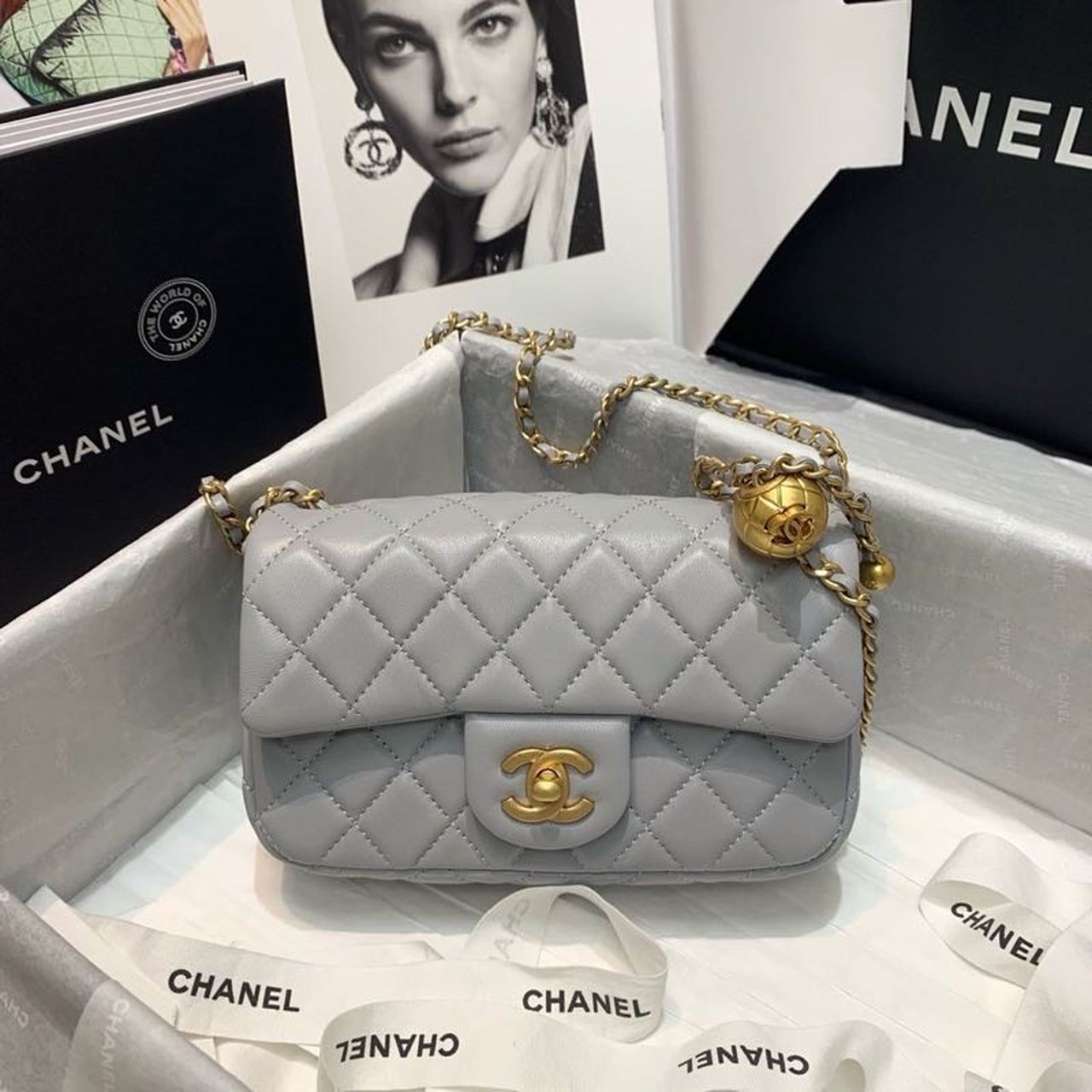 CHLFlap CHLBall On Strap , Grey Crossbody Bag