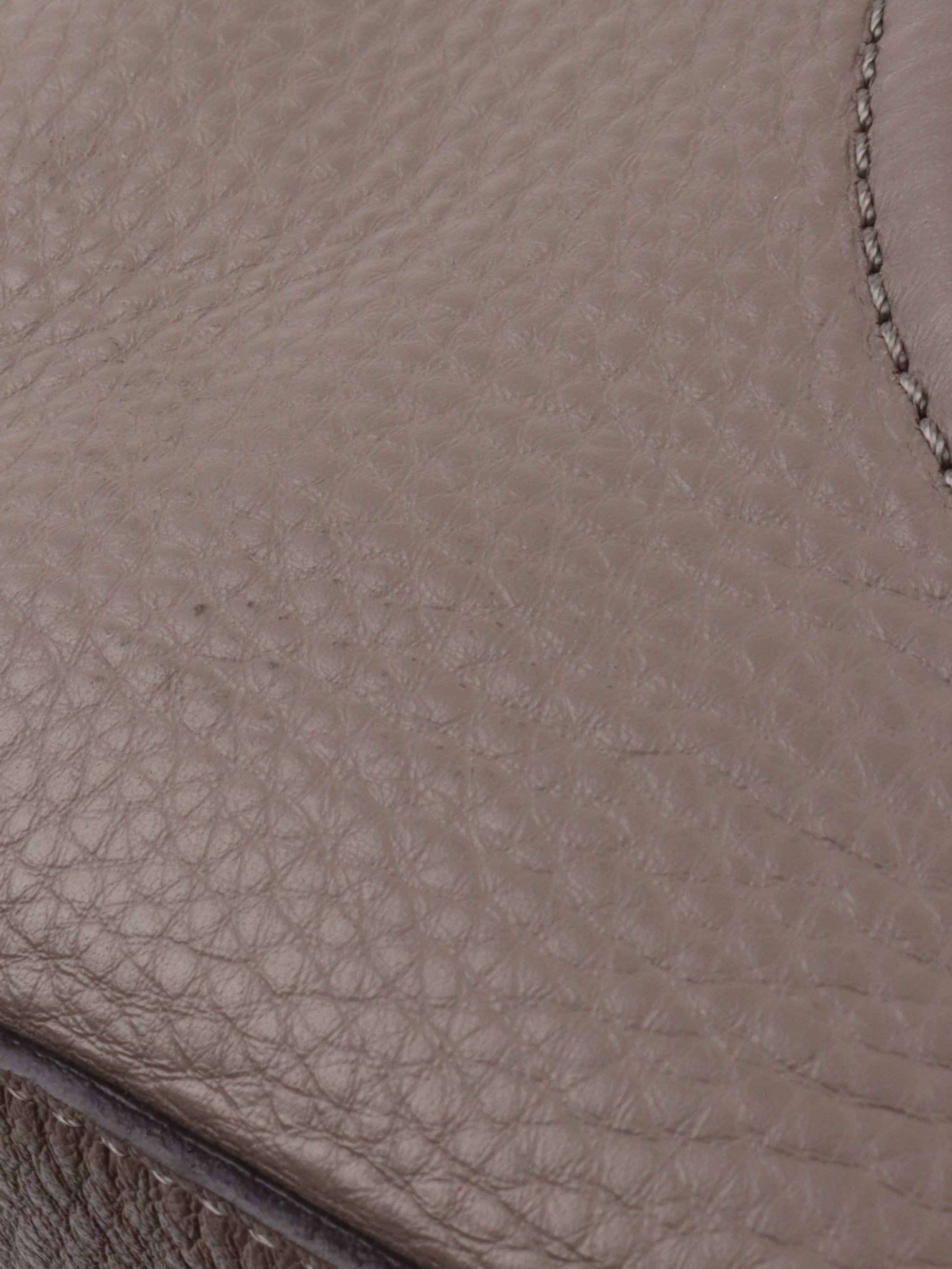 Gucci Soho Tote Medium in Grey.