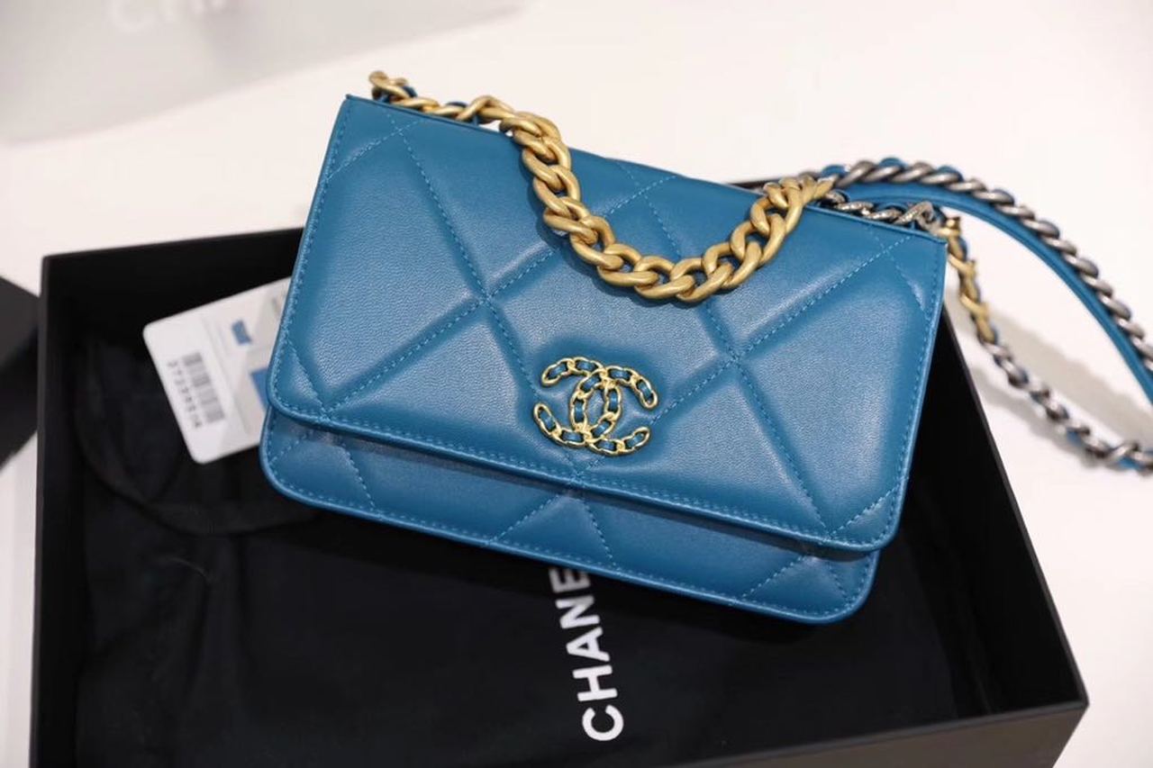 CHL 19 WOC Top Qualityap Leather Blue Flap Jewelry
