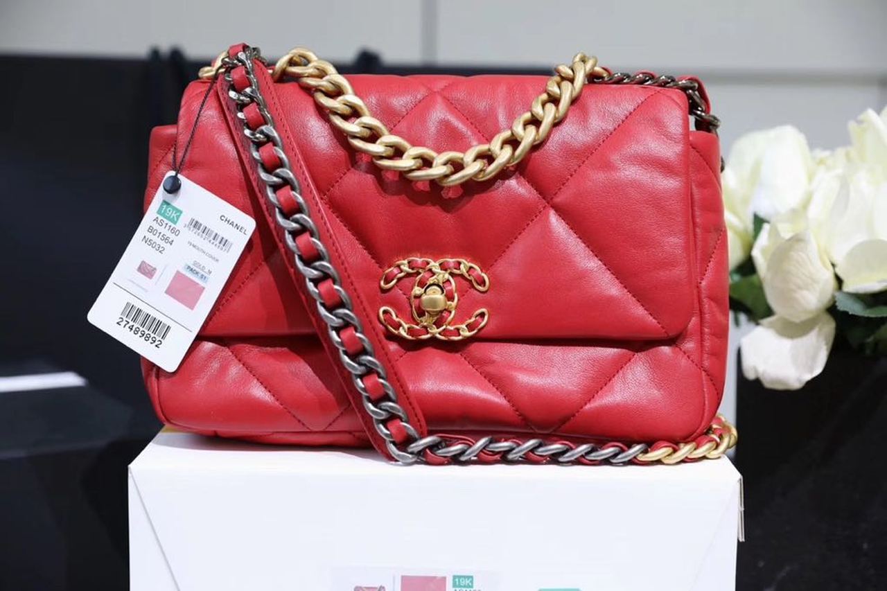 CHL 19 26cm Red Handbag Wombeaunoirrbeaunoirr As1160