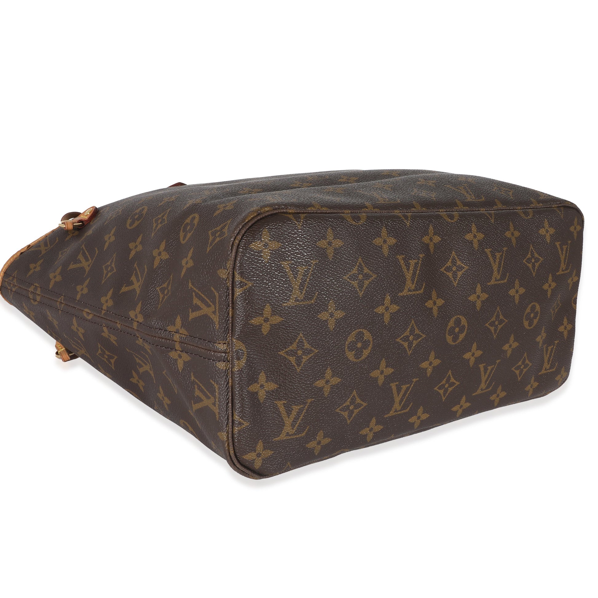 Louis Vuitton Neverfull MM Monogram Canvas Tote Bag 26