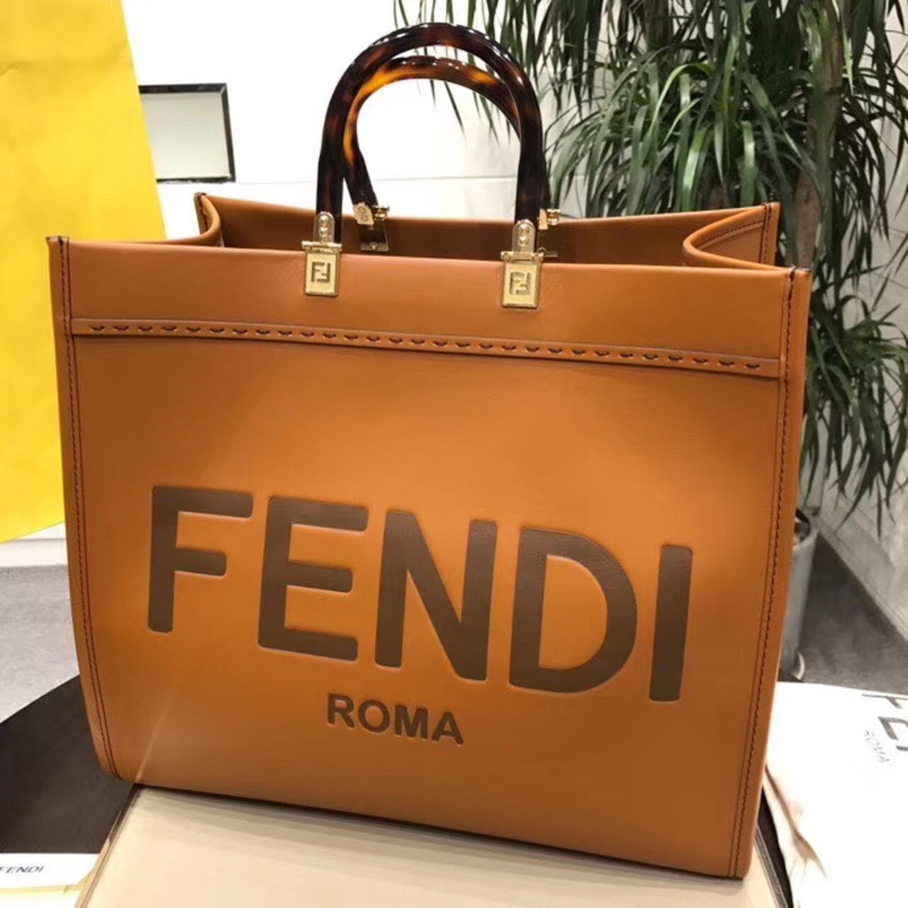 Fendi Top QualityTop Quality Sunshine , Brown Large FF Crossbody Bag