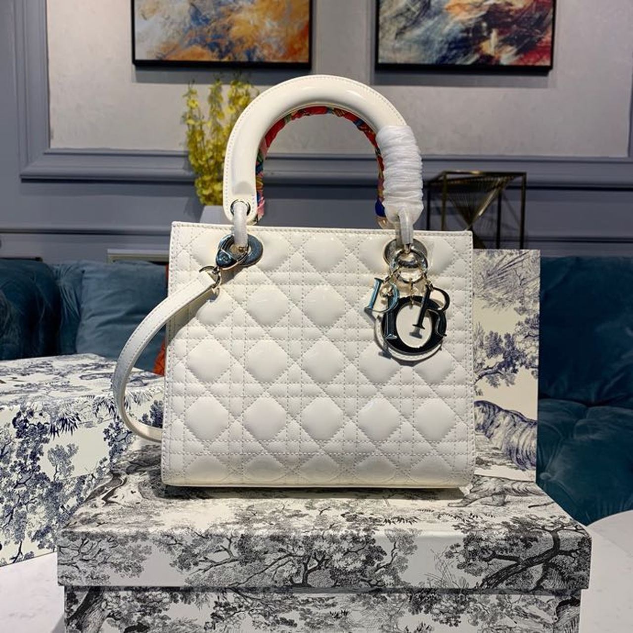 Metop Qualityum Lady Toned Hardware Patent White Gold Travel Bag