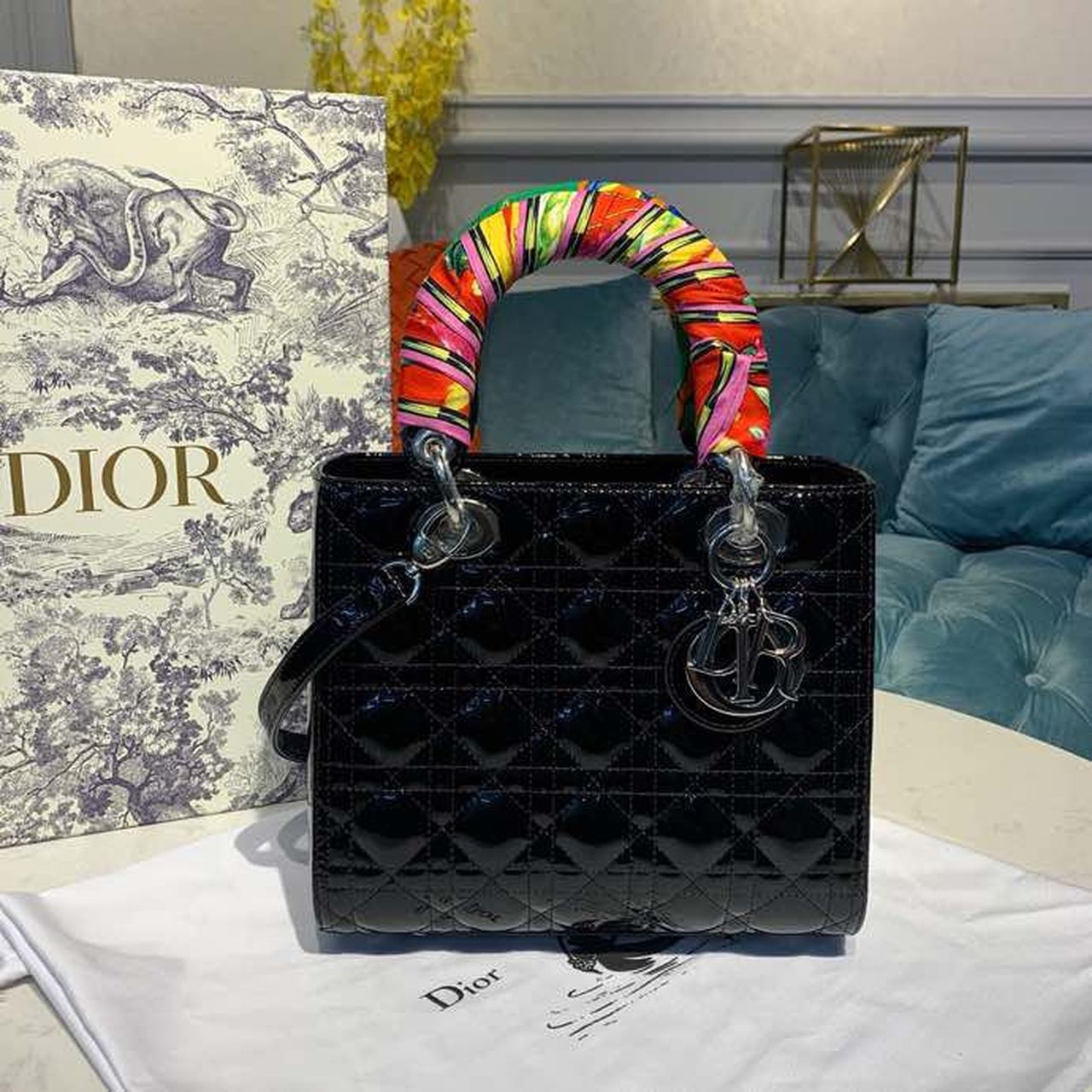 MeTop Qualityum Lady SiTop Qualityer Black Chain Handbag