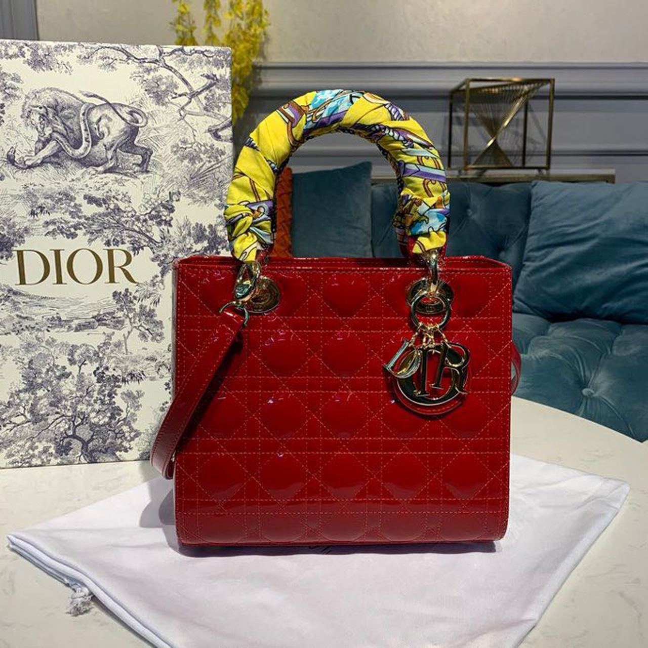 Metop Qualityum Lady Cherry Cannage Patent Red Travel Bag