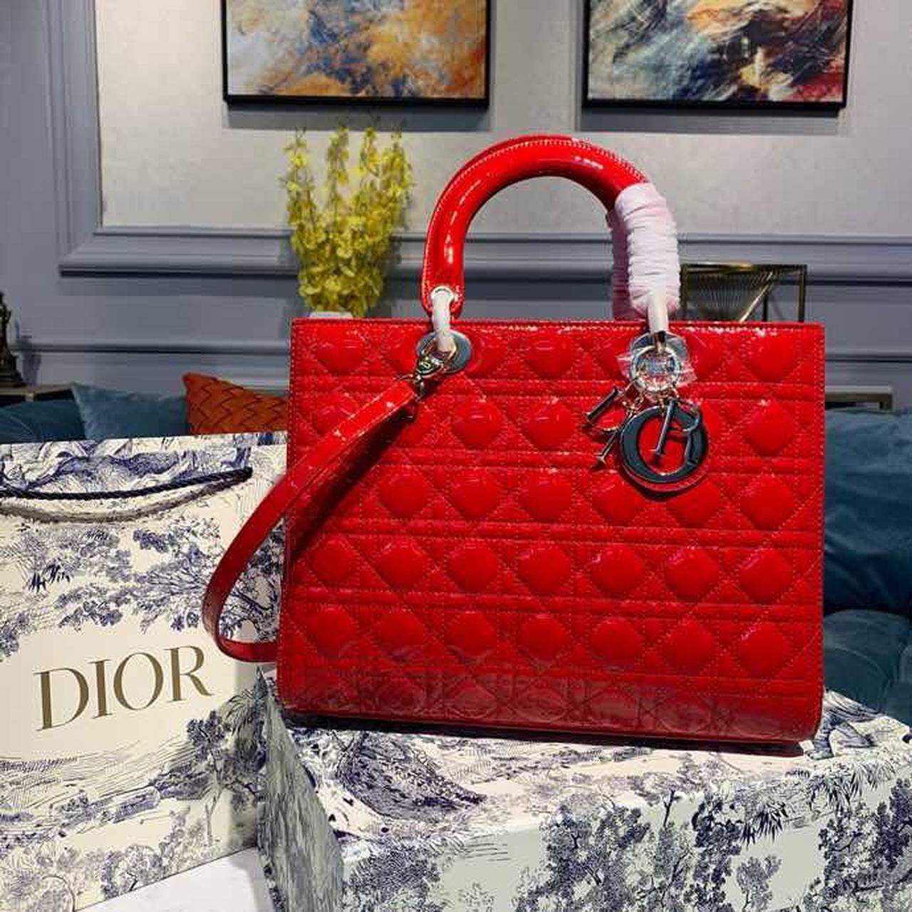 Lady Toned Hardware Cd Patent Red Gold Large Travel Bag