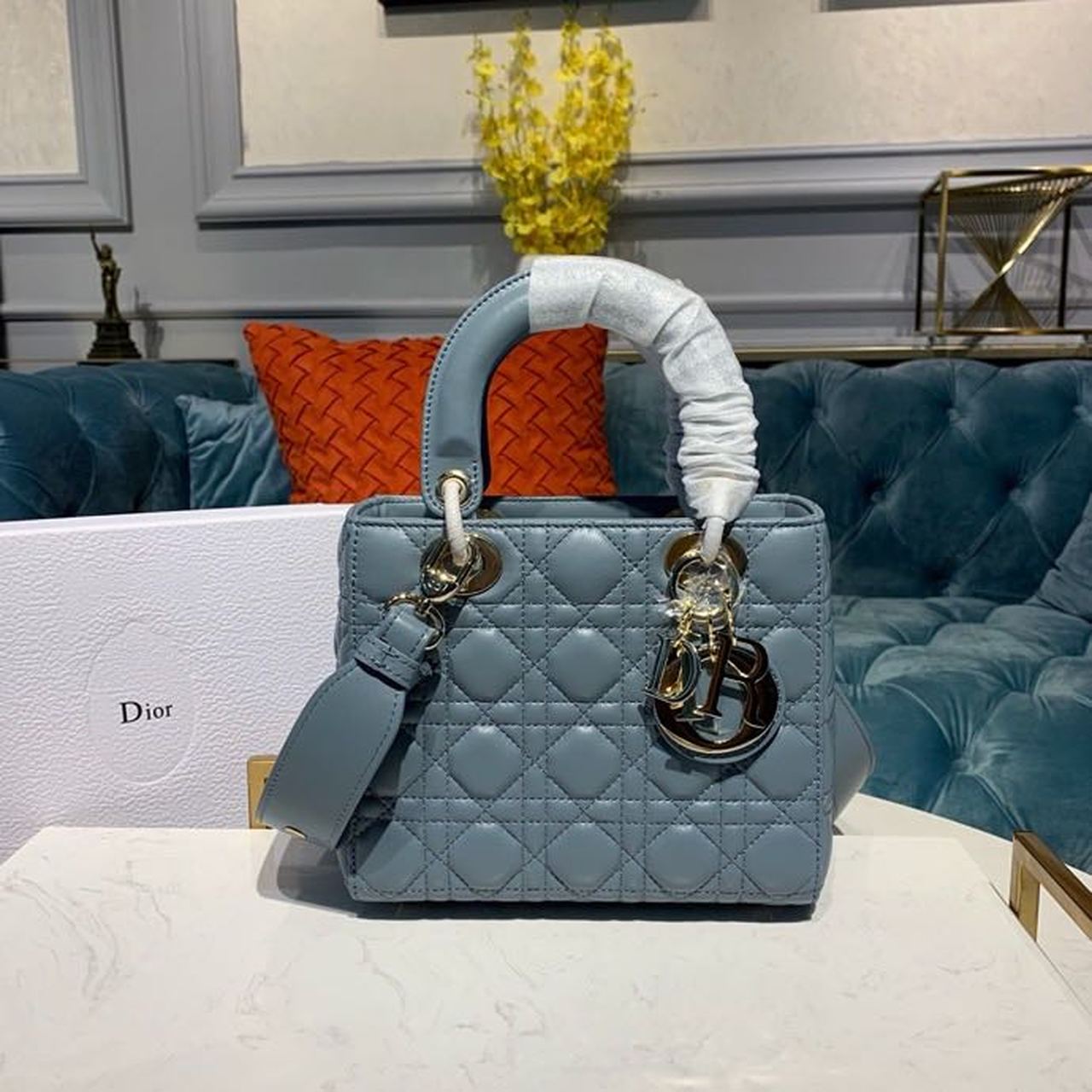 Lady Toned Hardware Clound Cd Blue Gold Small Travel Bag